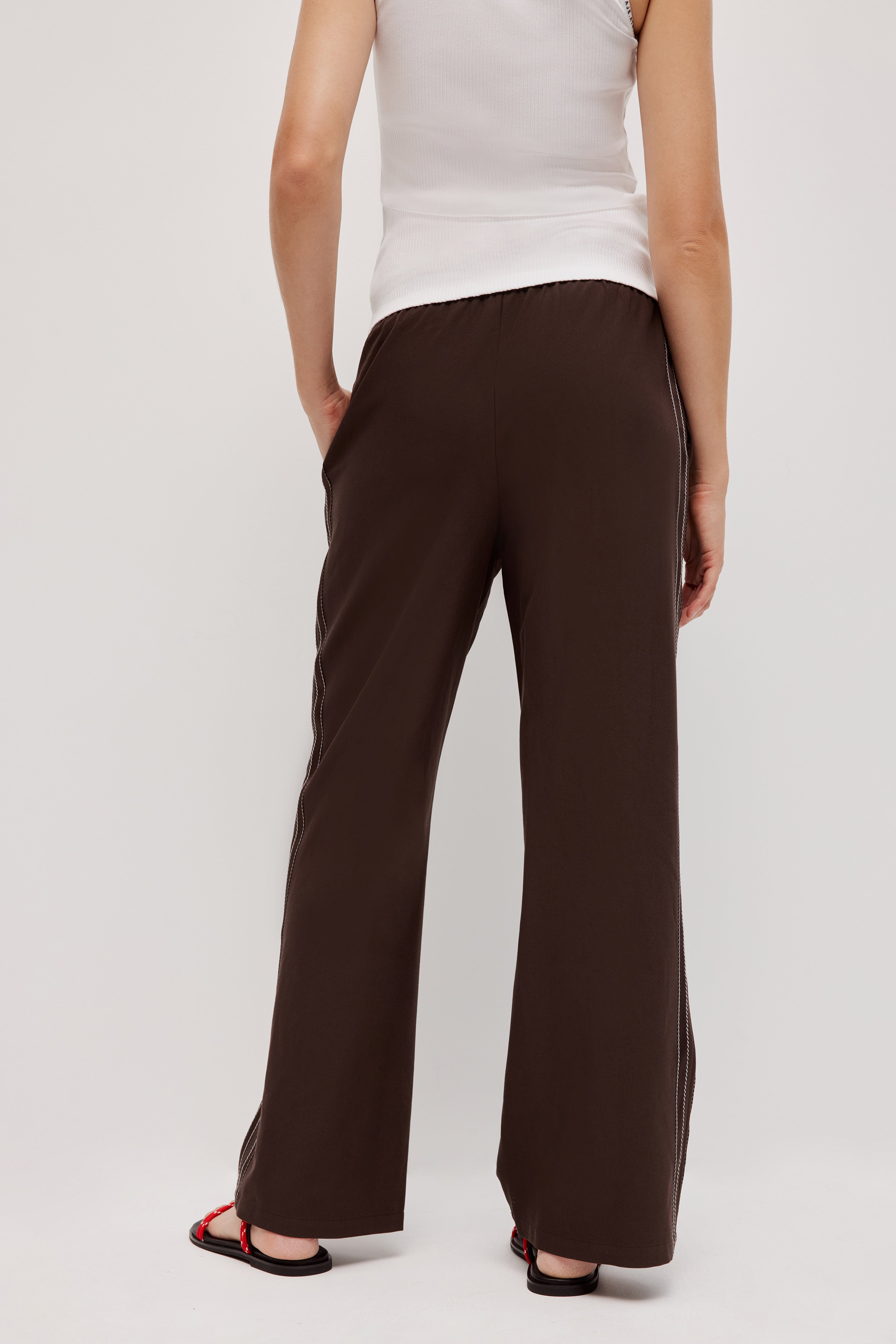 251AA3009_CHOC_7_1760324616