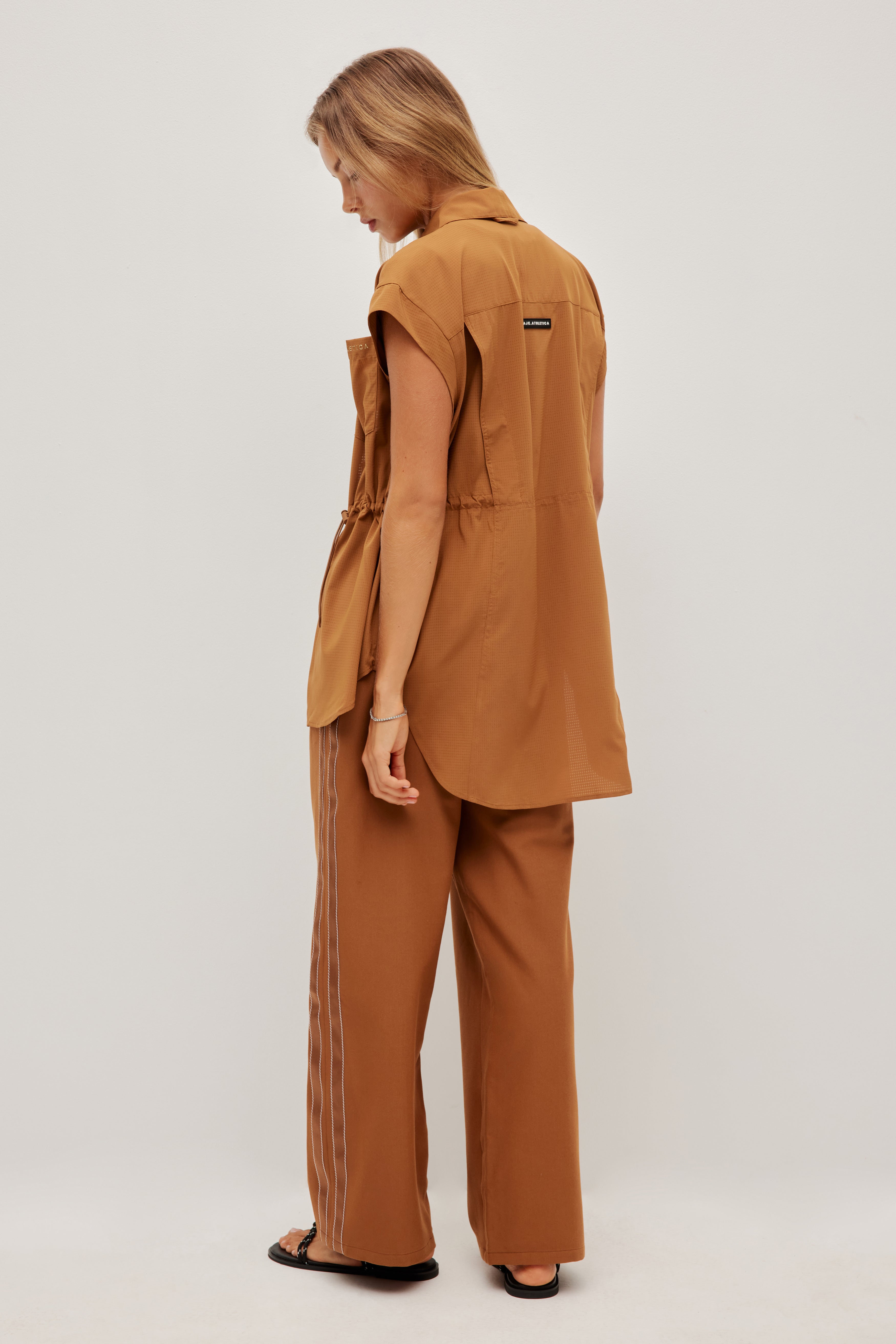 251AA3009_TOFFEE_13_1767093003