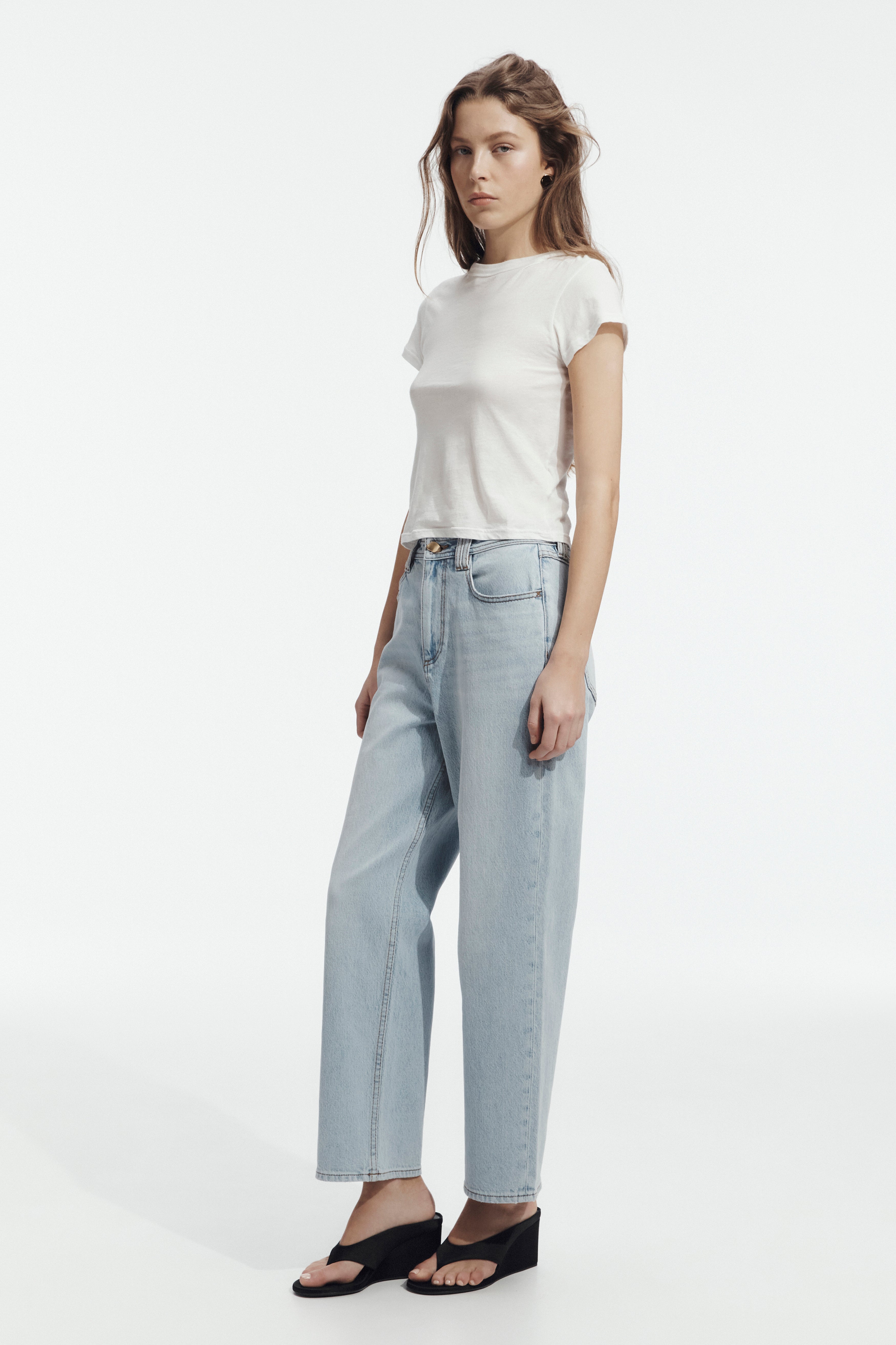 Billie Straight Ankle Jean