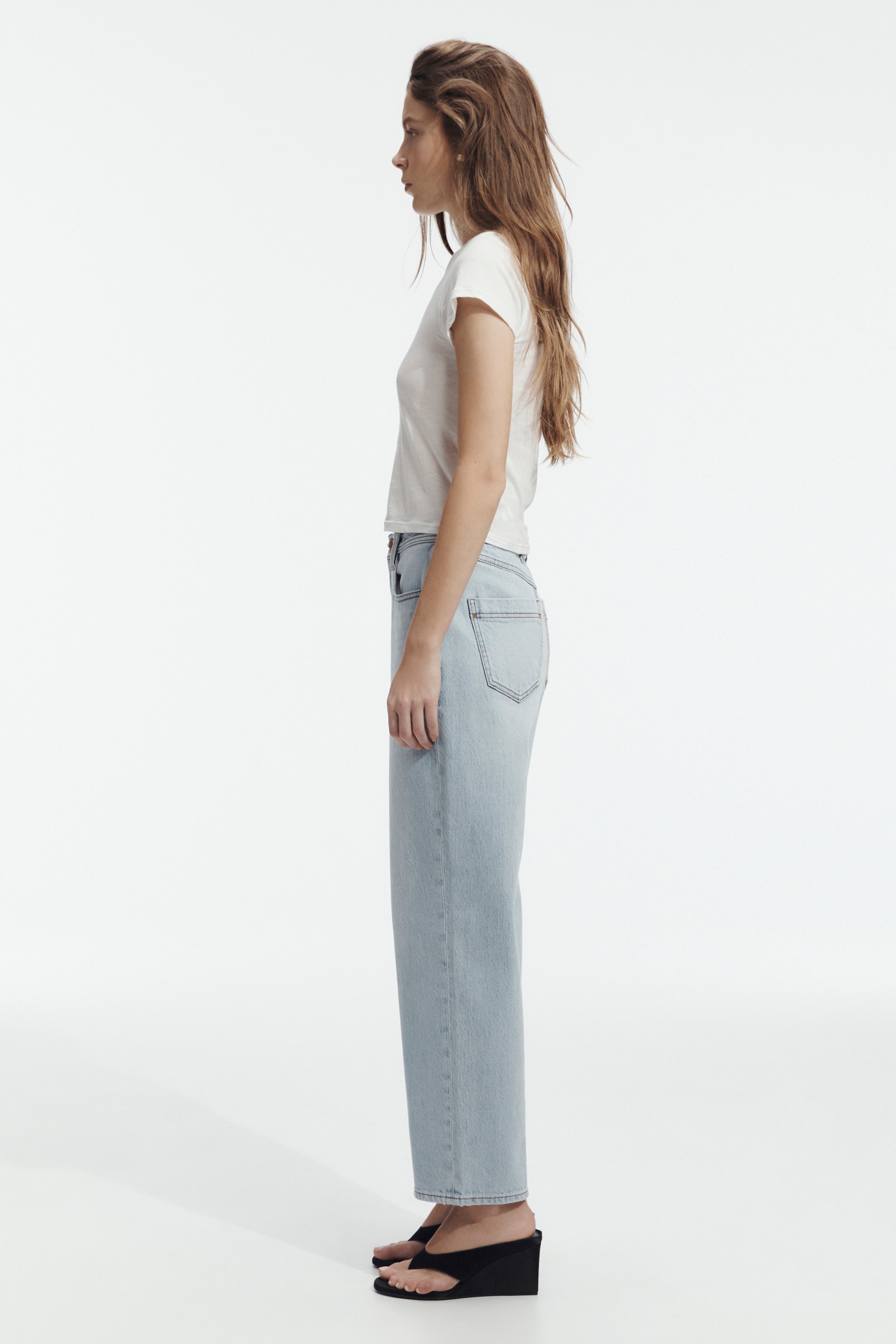 Billie Straight Ankle Jean