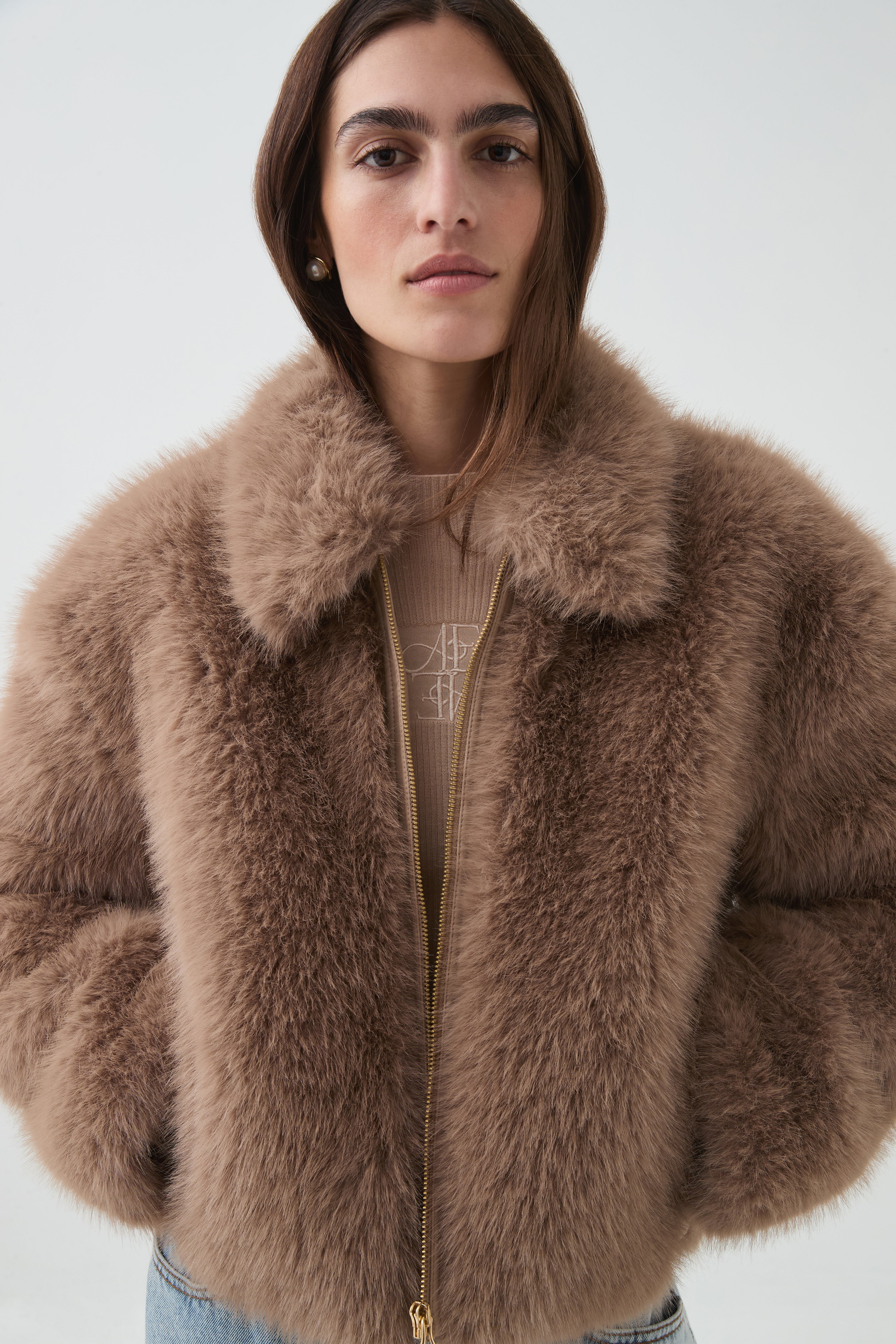 25PF2041_DEP-BEGE_5_1745742102