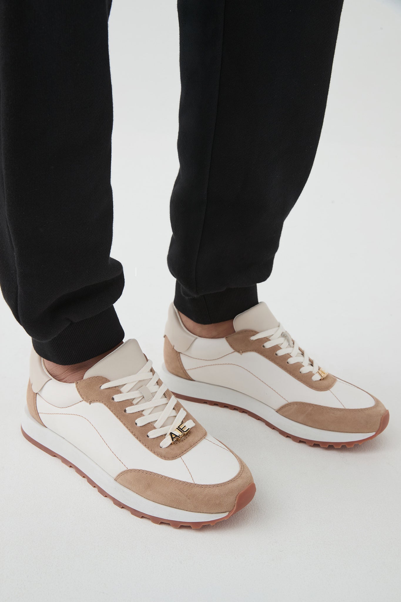 25PF7291_DRK-VNLA_1_1745468393