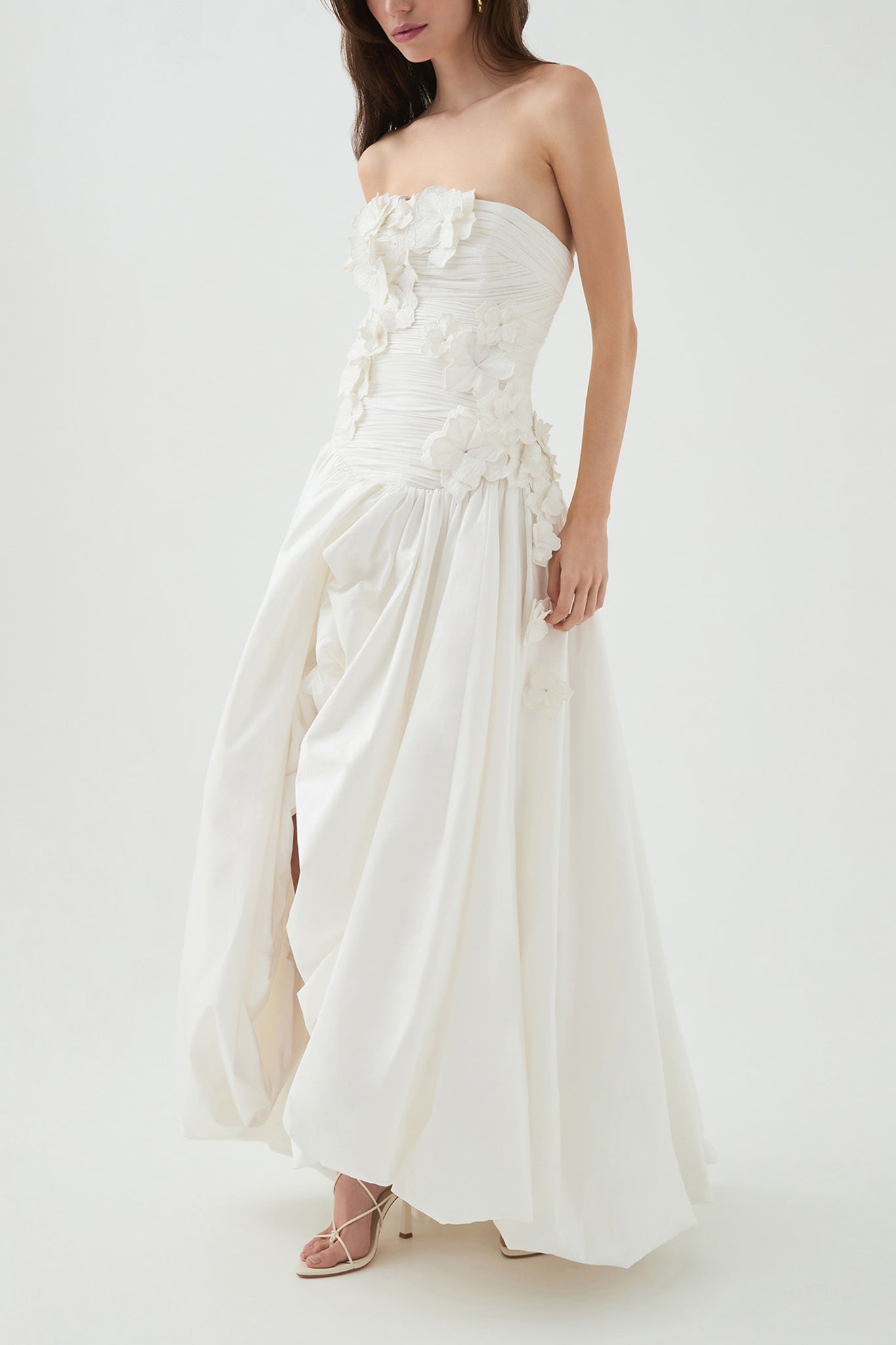 25RE5338_IVRY_4_1754286123