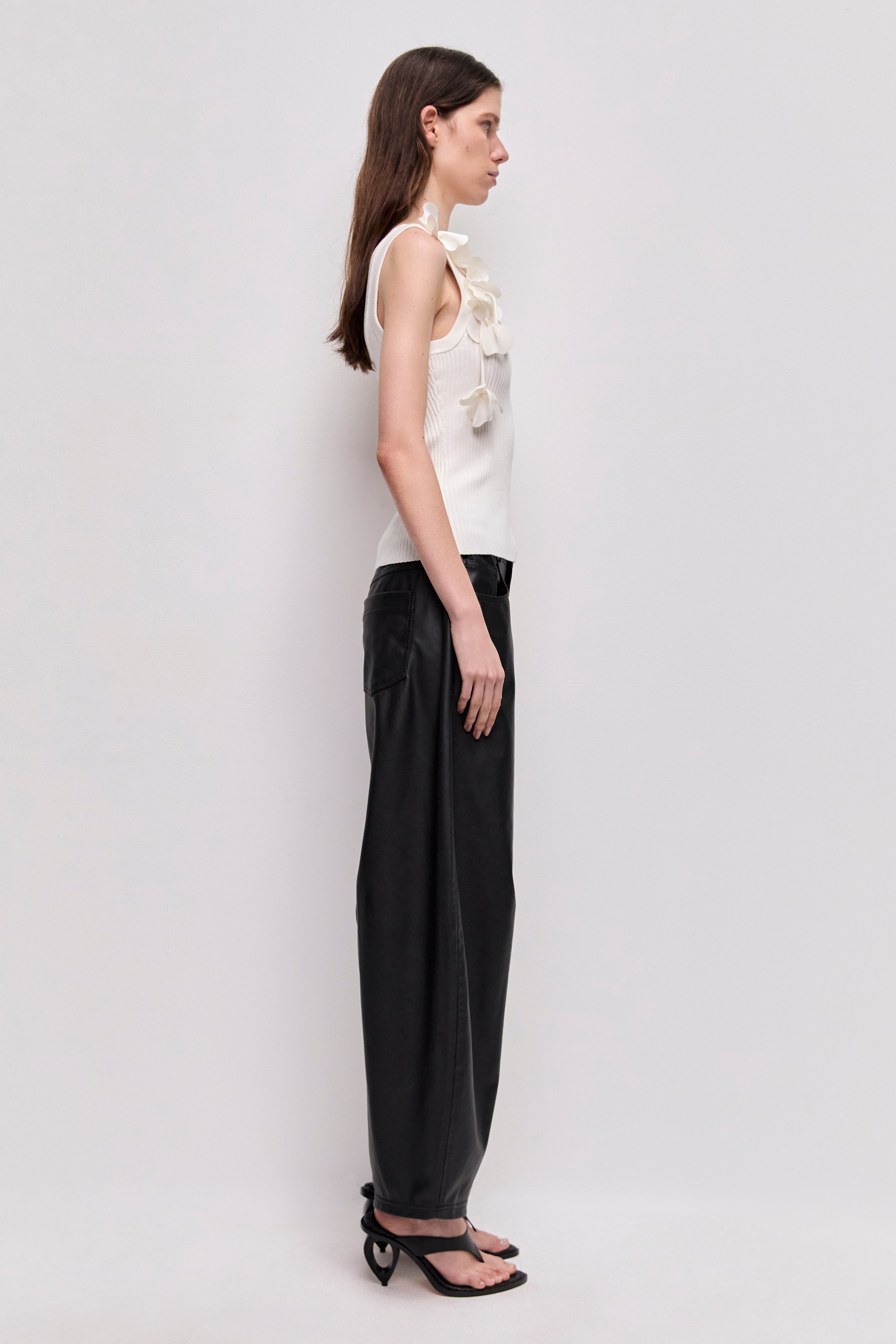 25SS1460_IVRY_6_1768345685