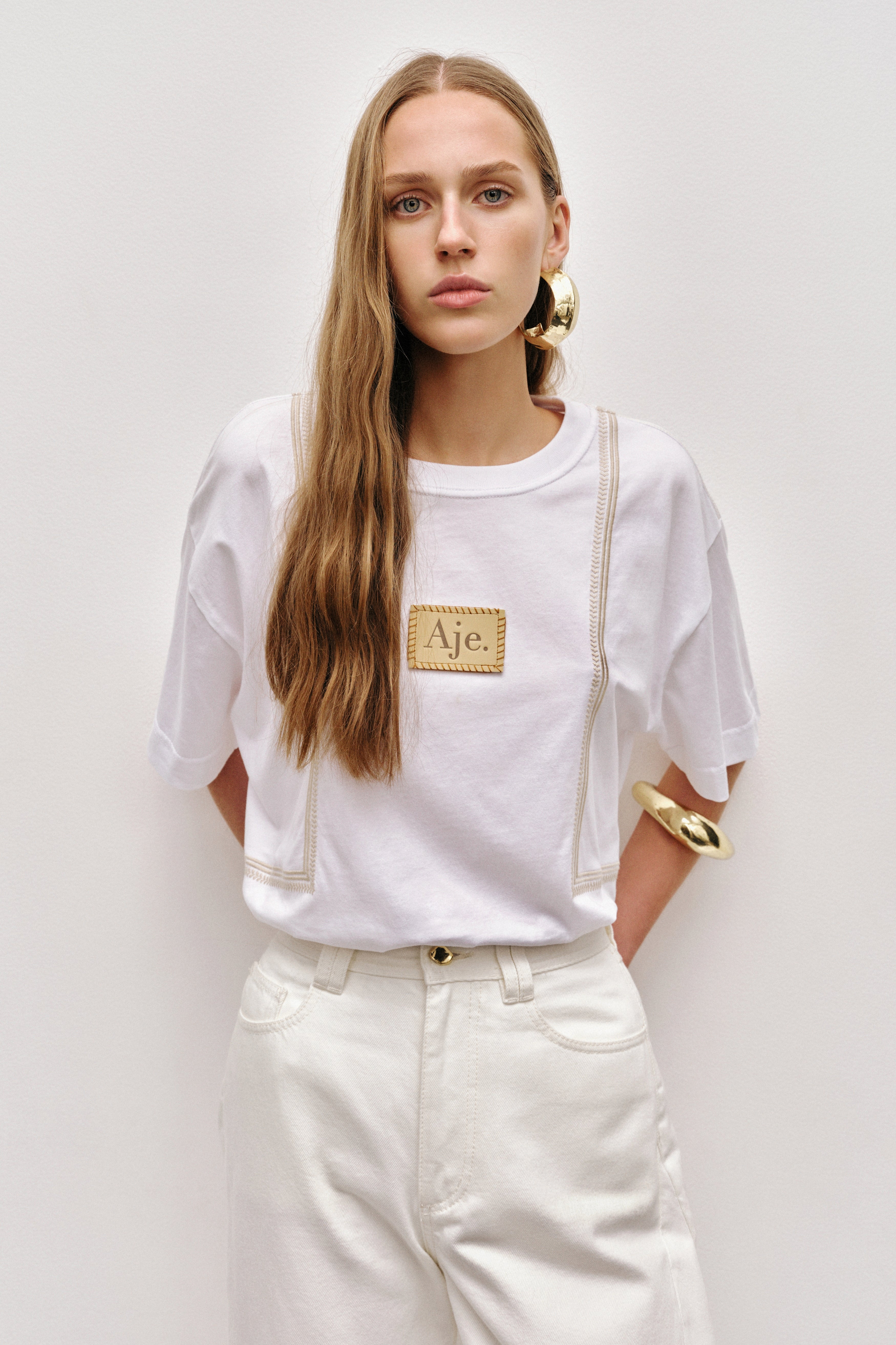 25SS1484_WHT-SND_5_1756614904