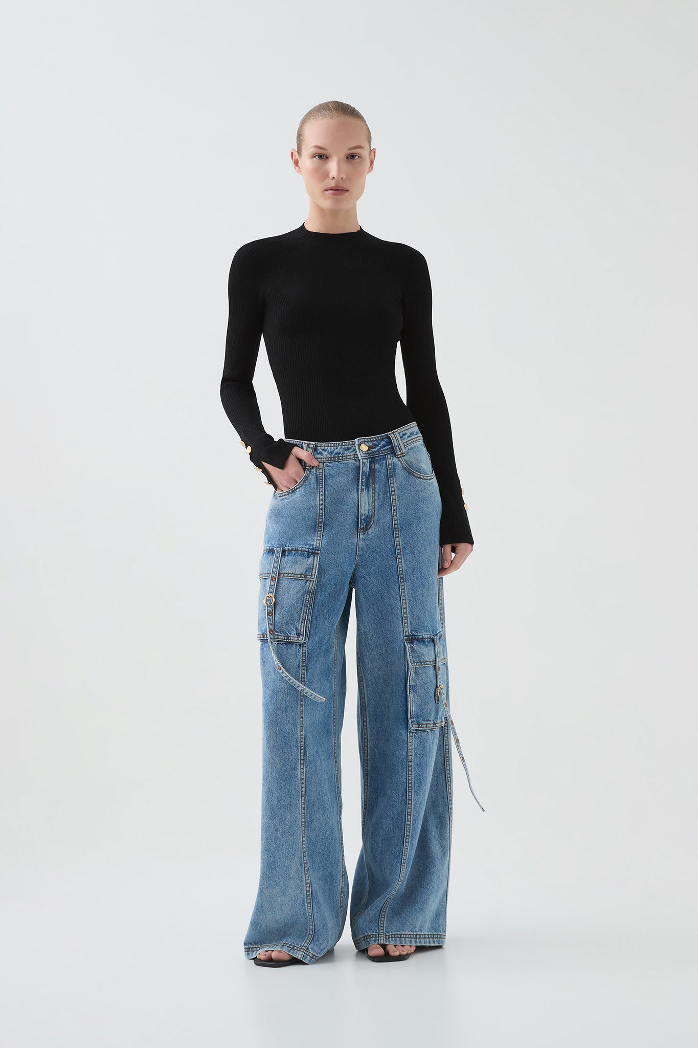 25SU3044_CSTL-WSH_3_1747185722