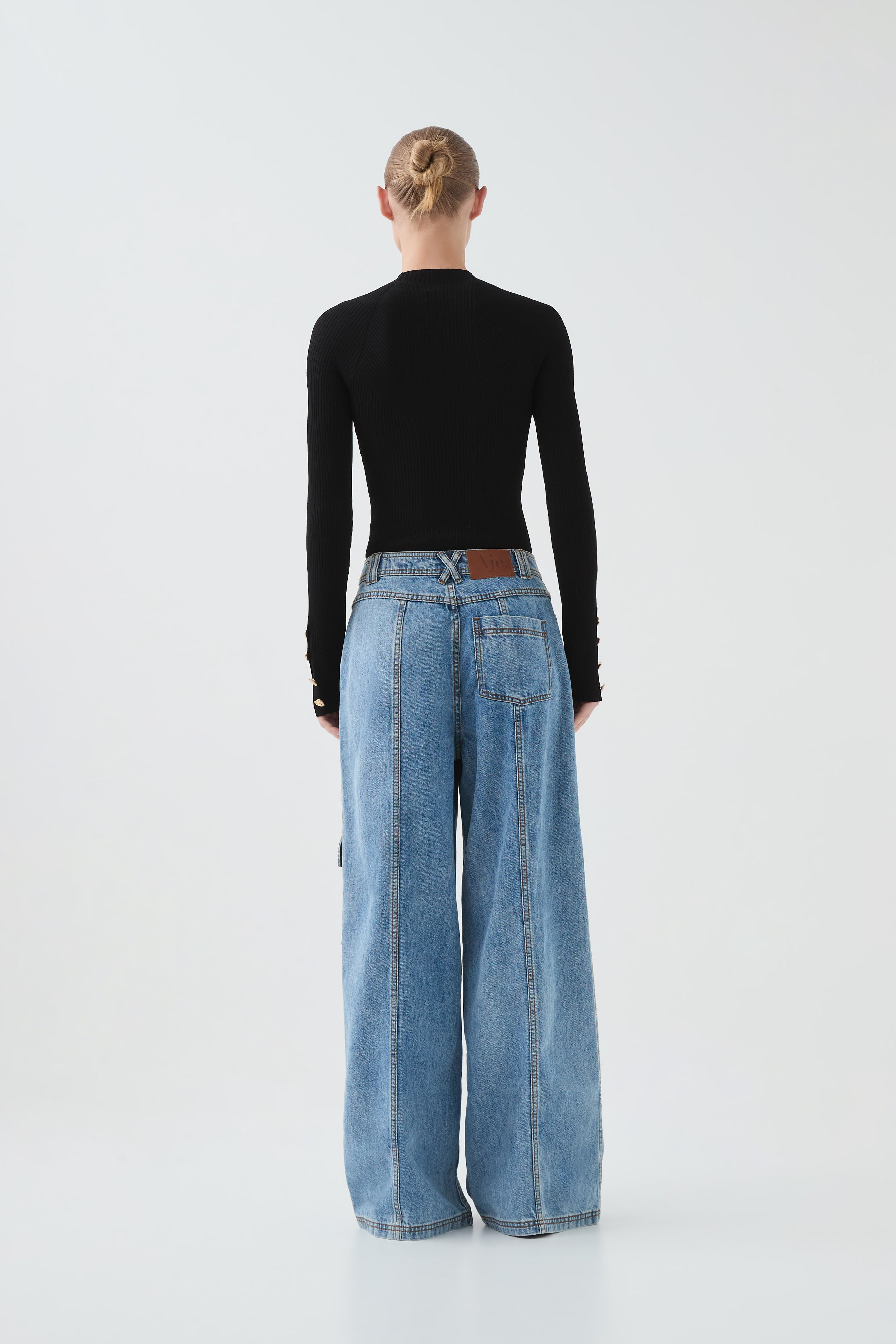 25SU3044_CSTL-WSH_6_1747185739