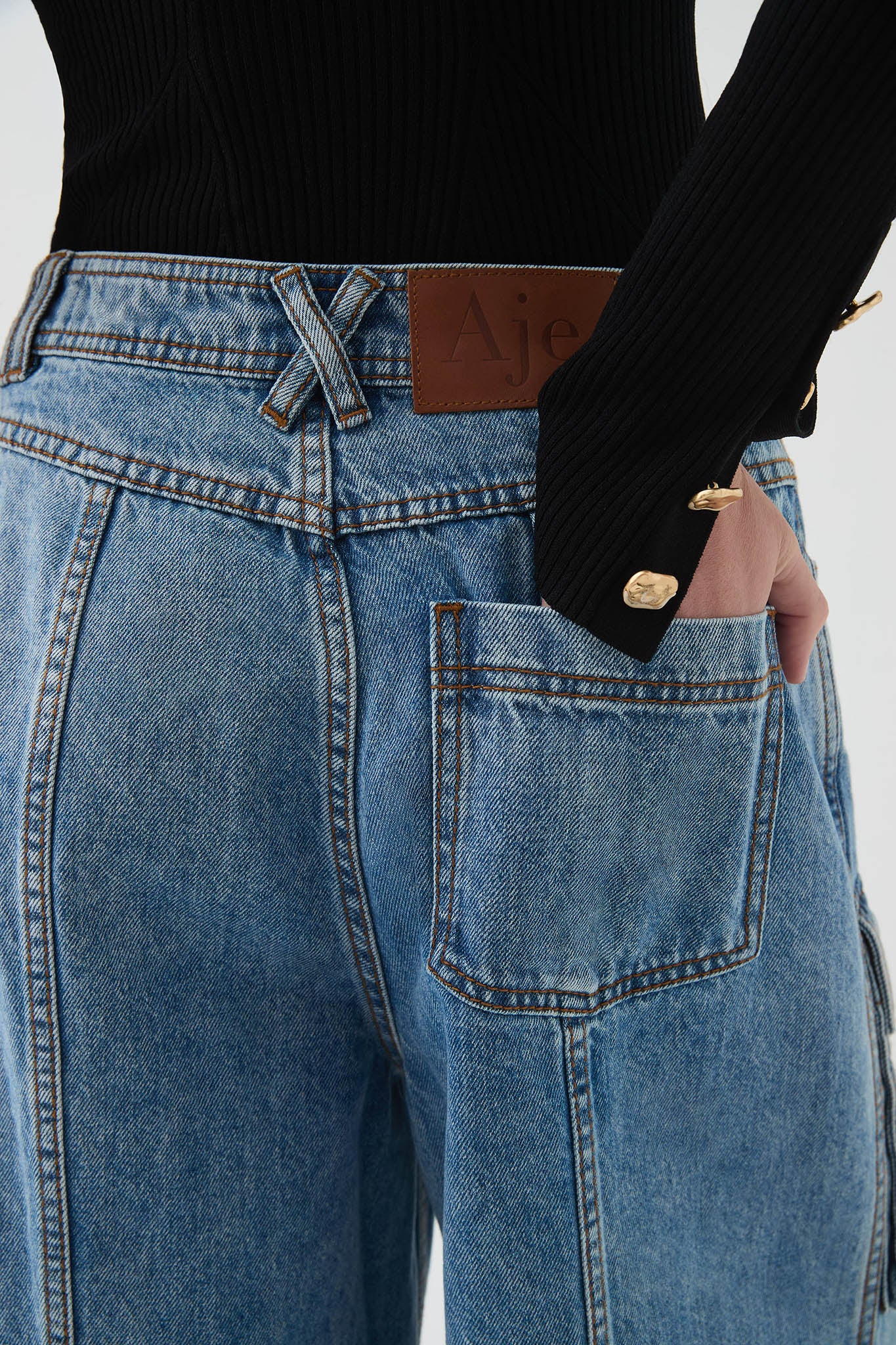 25SU3044_CSTL-WSH_7_1747185722