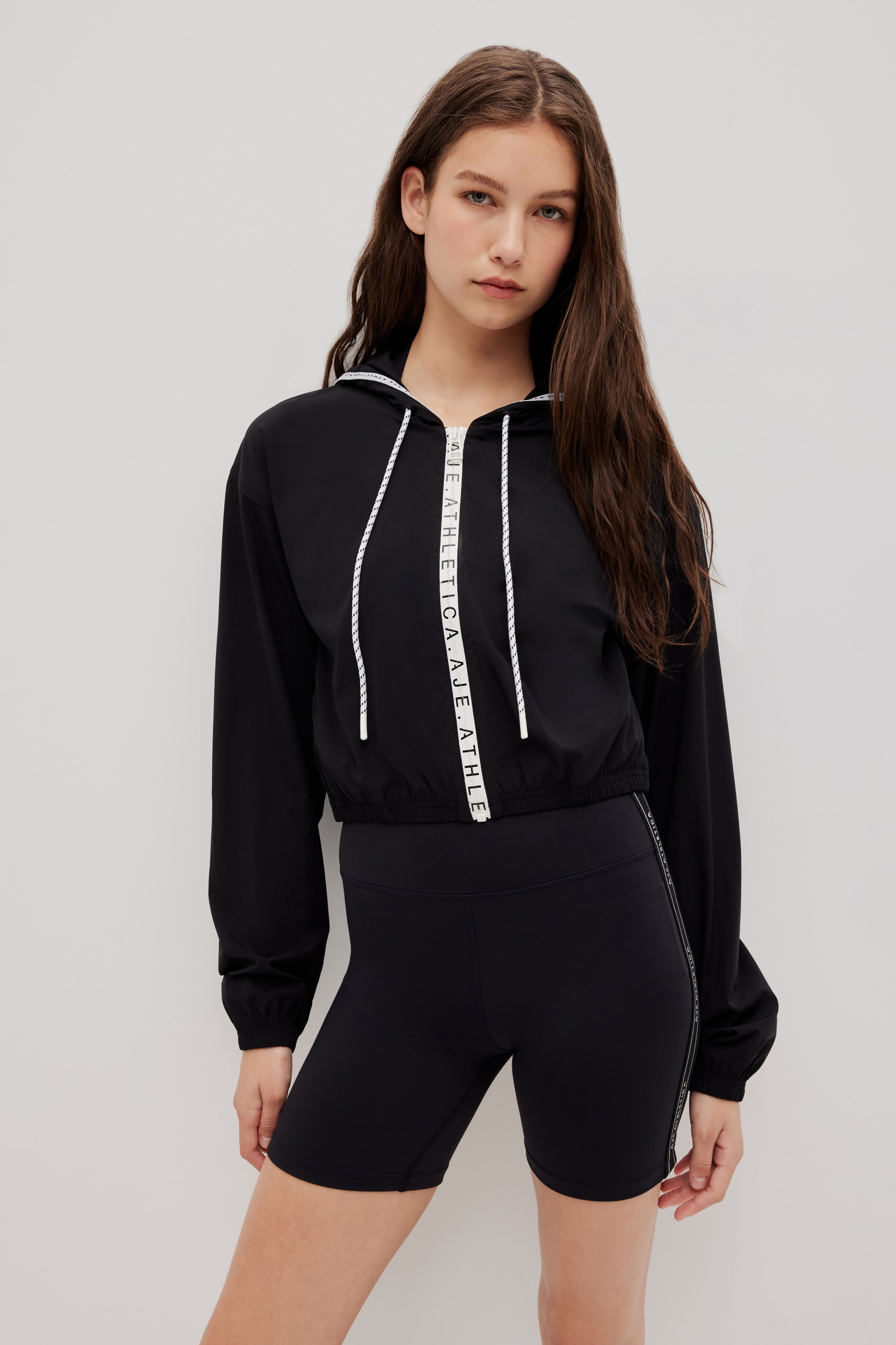 262AA2000_BLK_3_1761708834