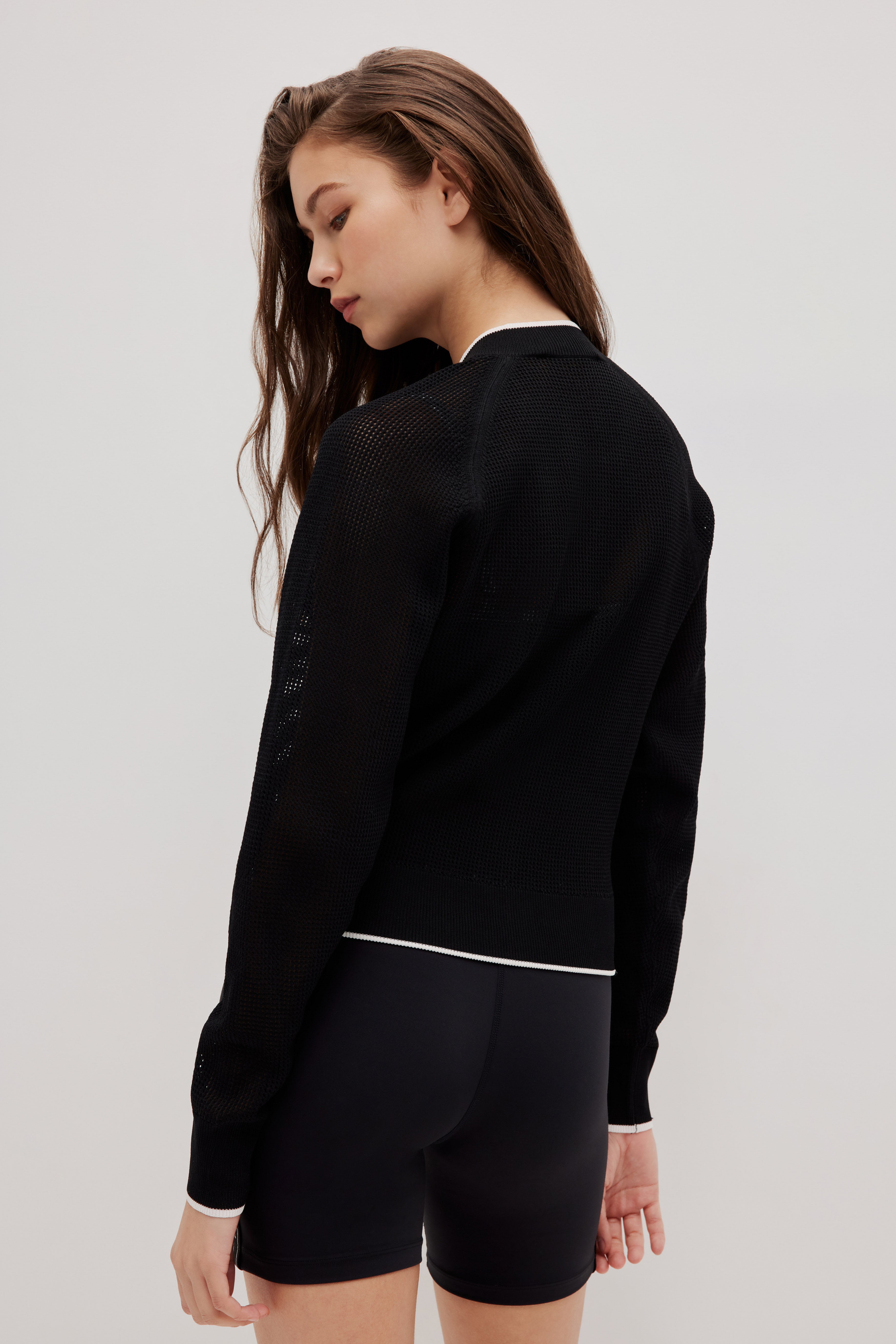 262AA2006_BLK_6_1762209811