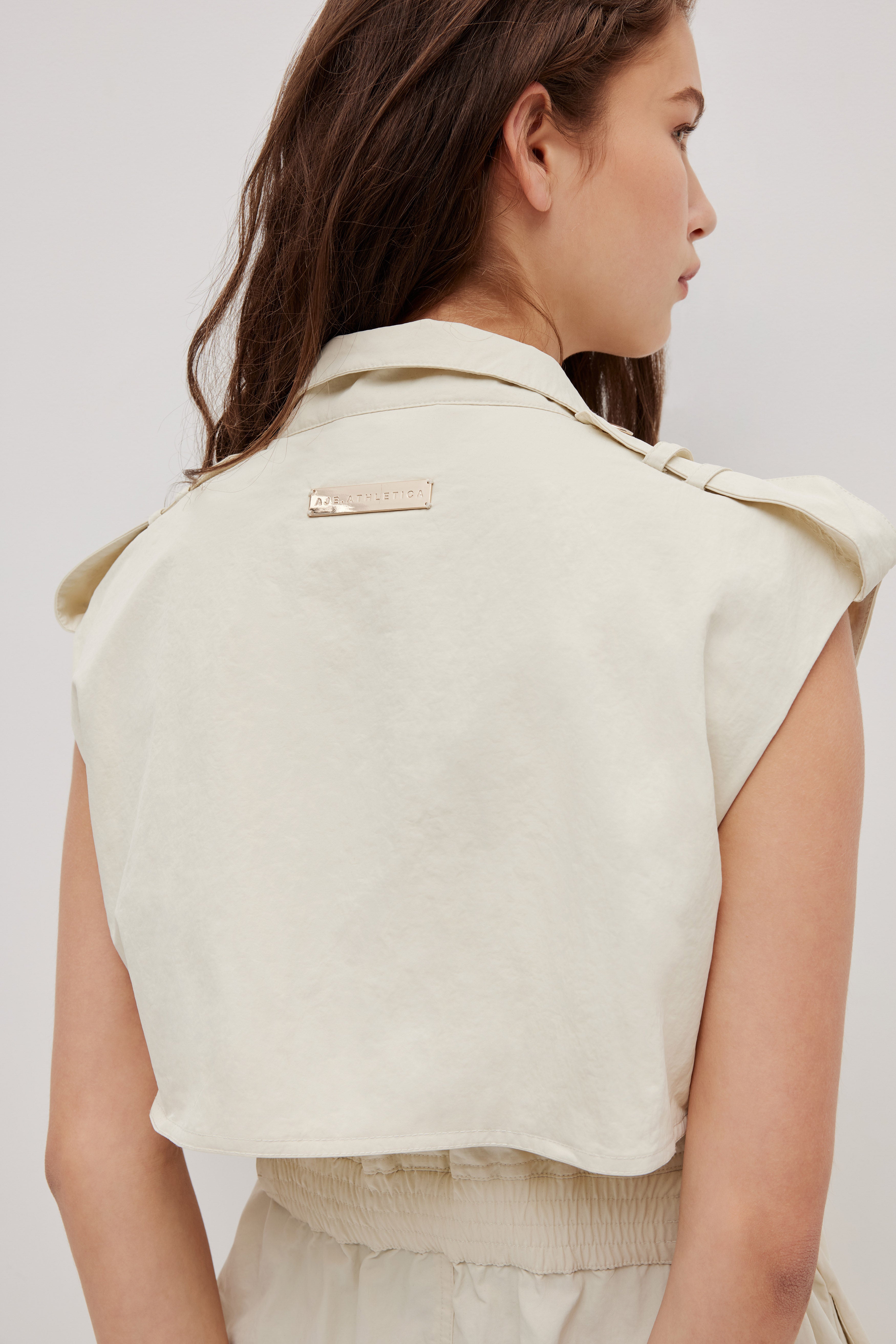 Sleeveless Utility Trench