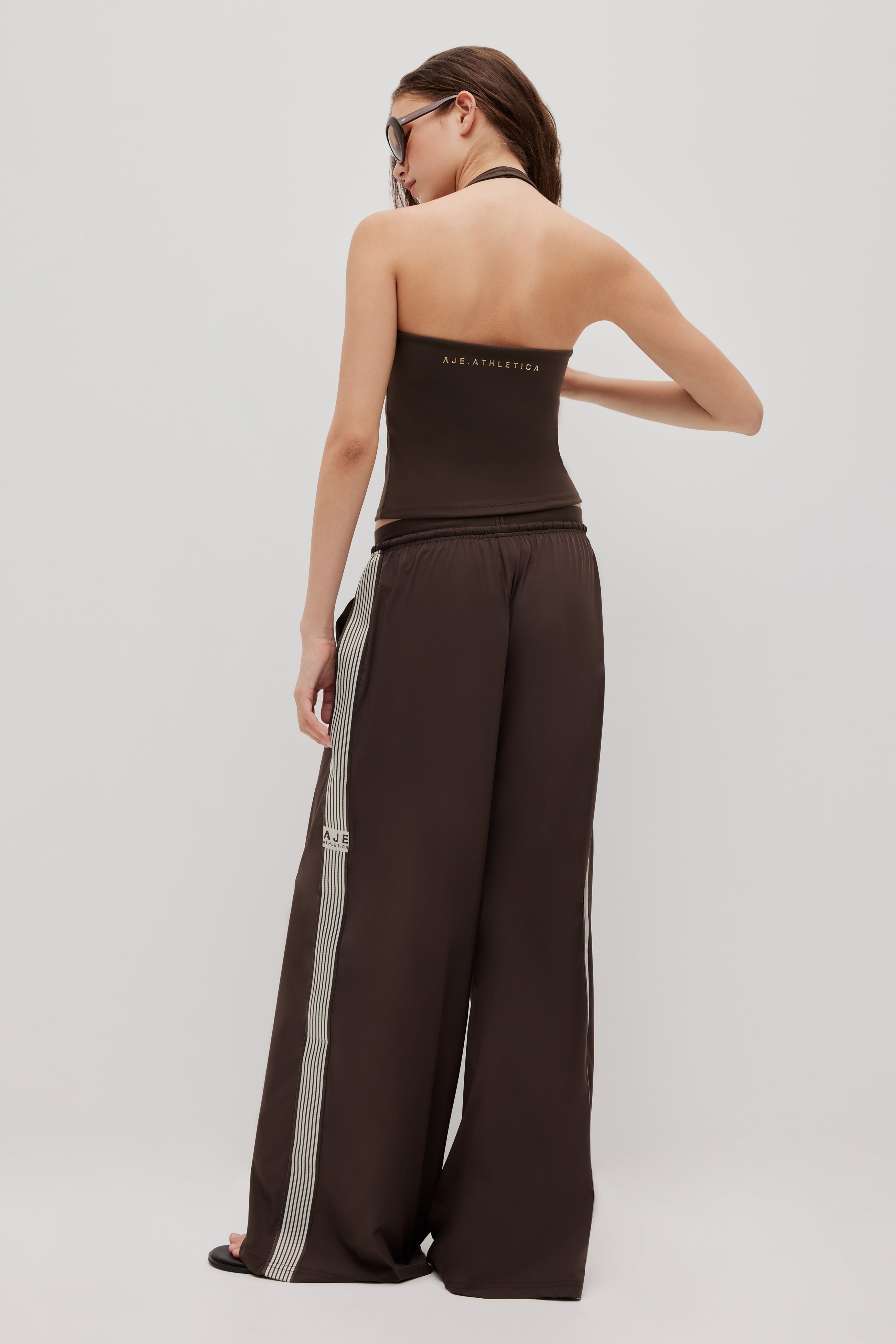 262AA3000_CHOC_5_1761708745