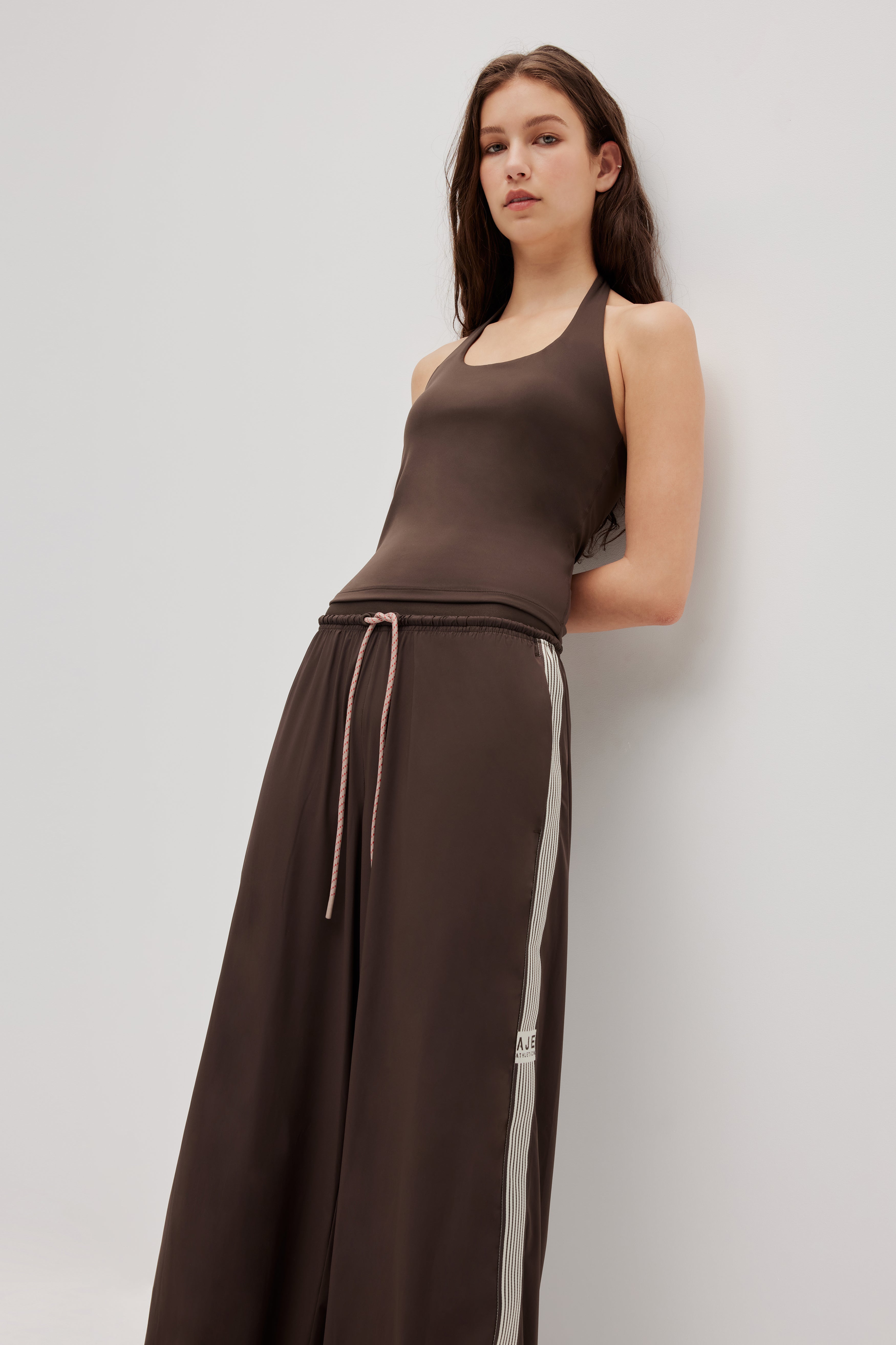 262AA3000_CHOC_7_1761708645