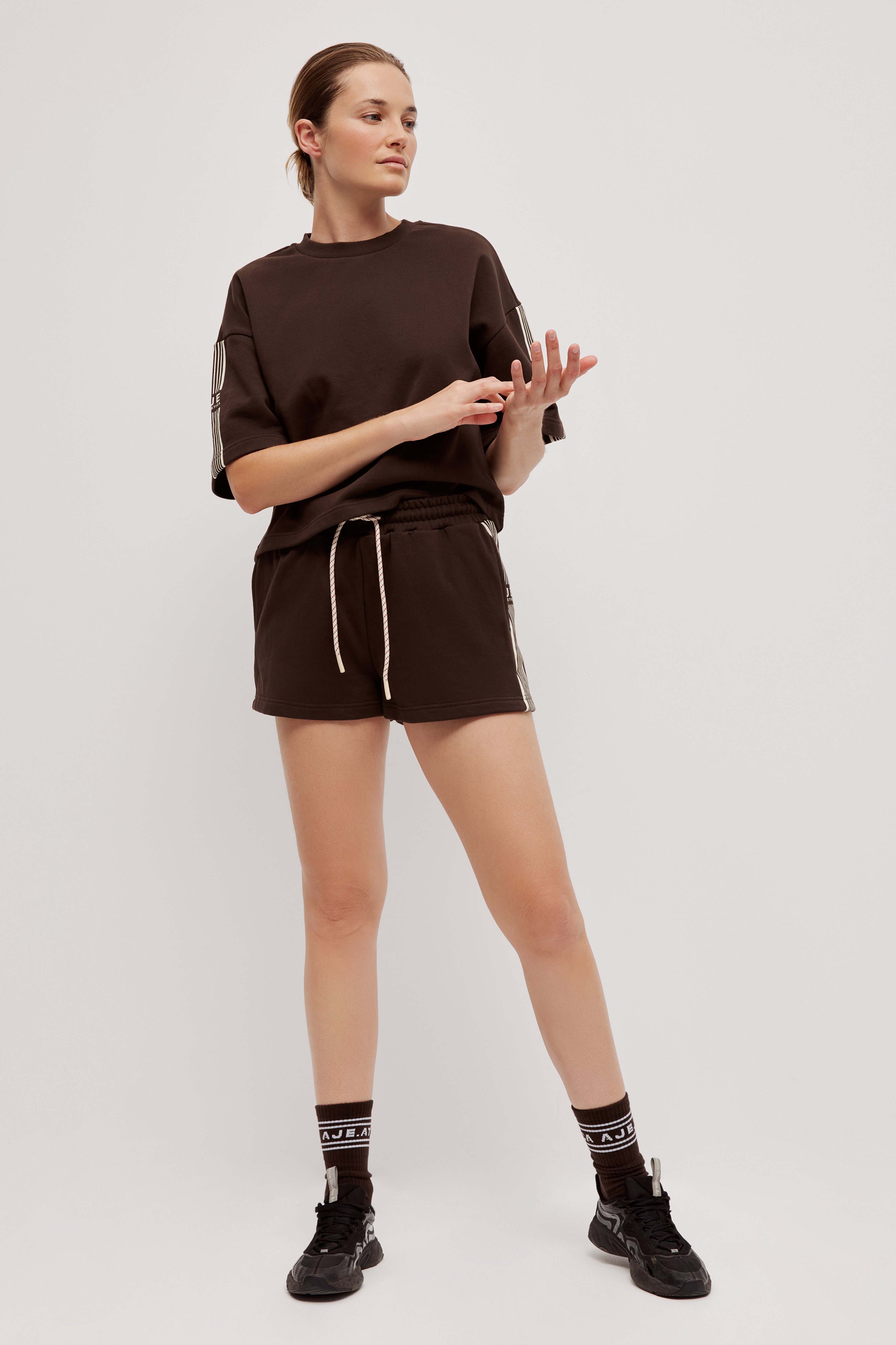 262AA3009_CHOC_3_1760310762