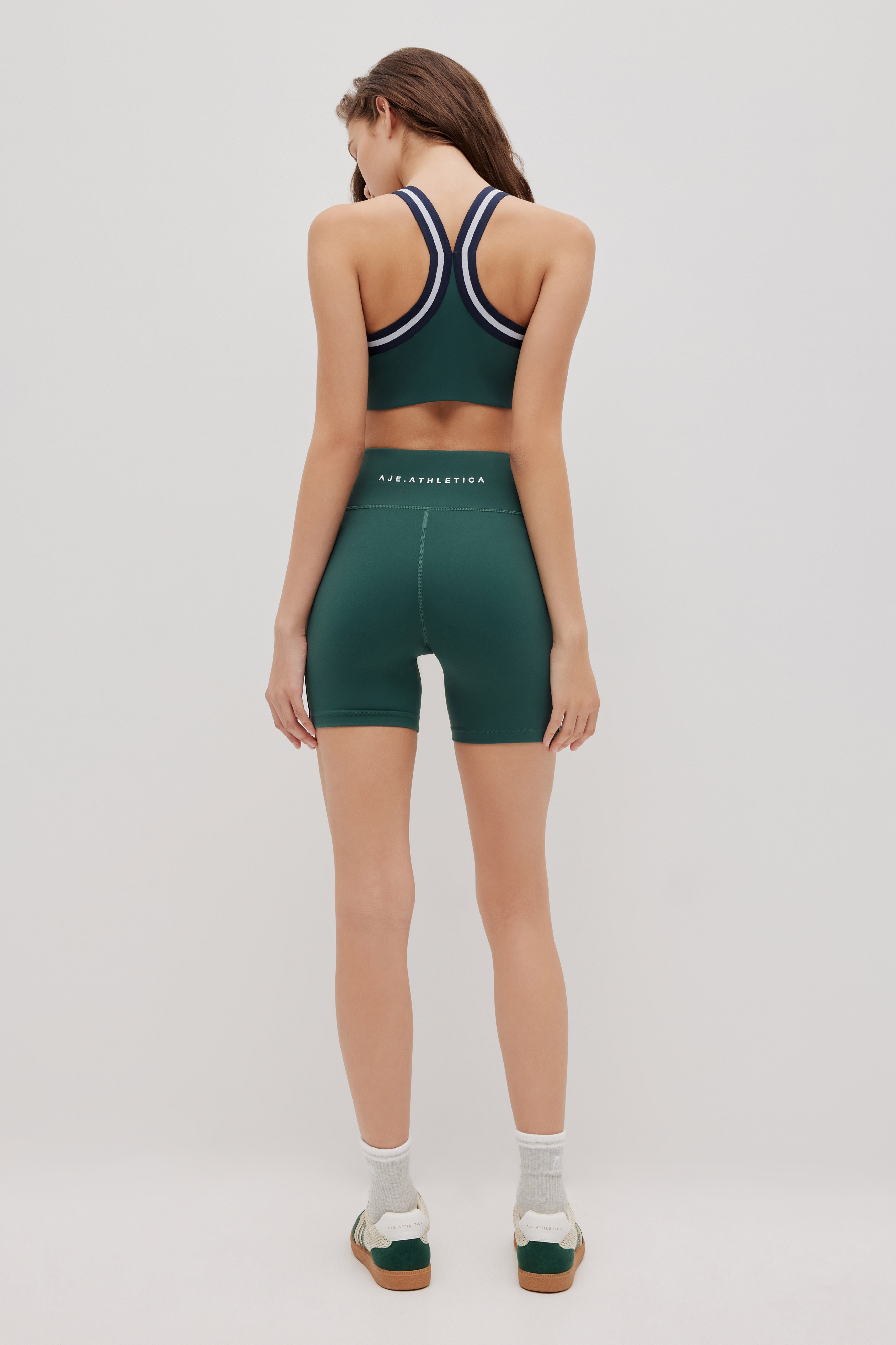 262AA3013_VLCTY-GRN_7_1762209138