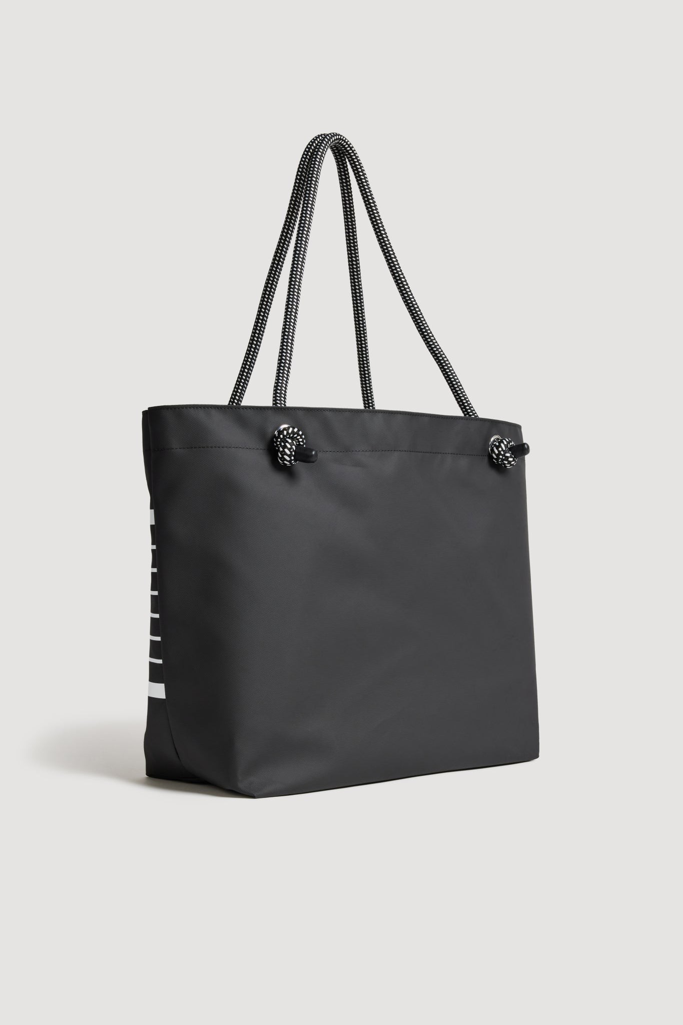 262AA6279_BLK-WHT_4_1759963293