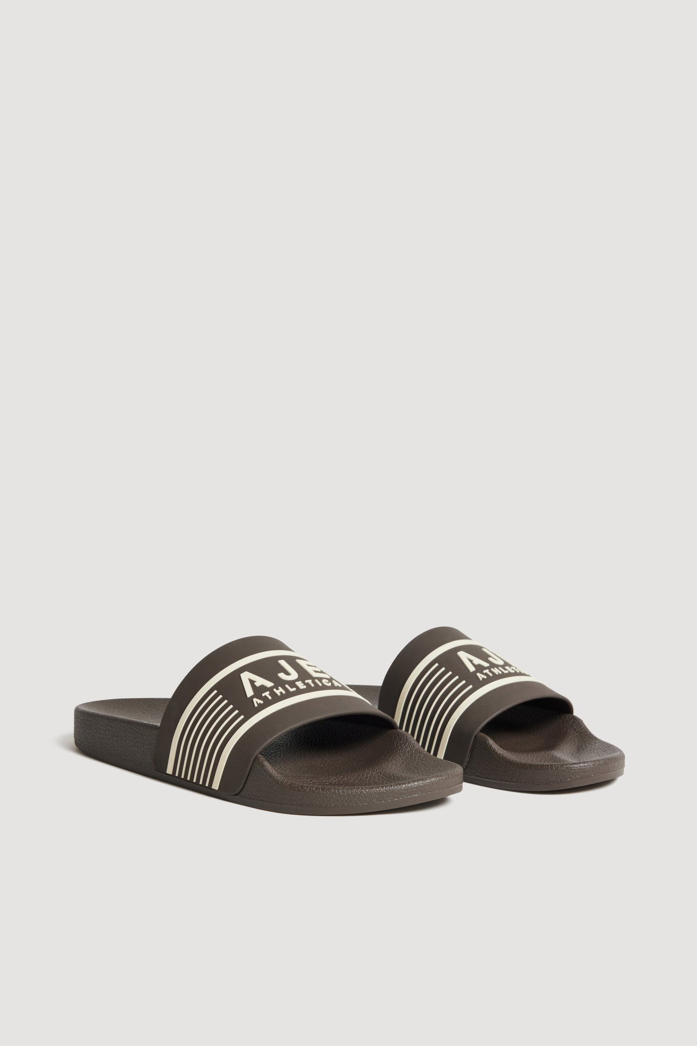 262AA7283_CHOC-BTR_5_1759731275