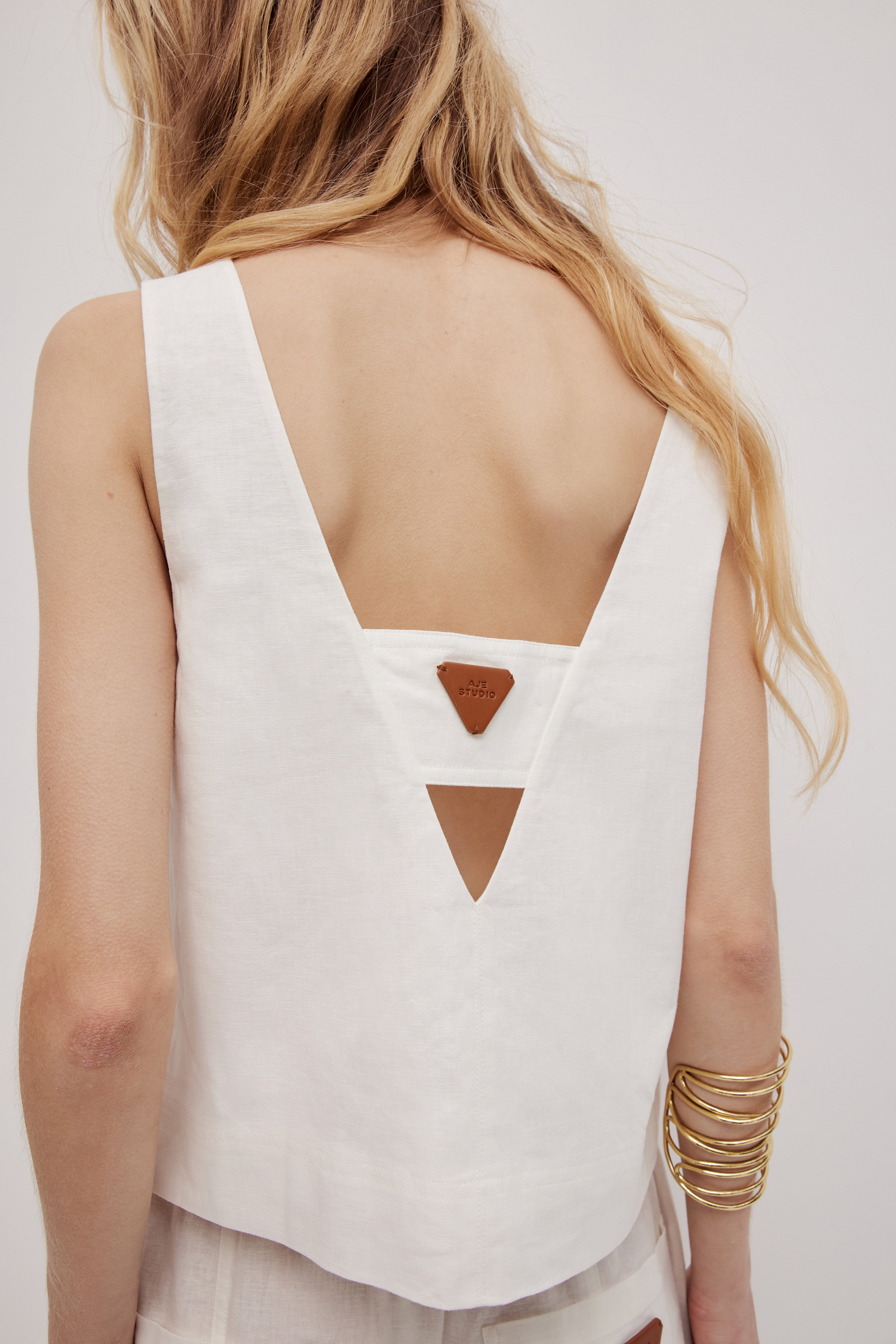 262AS1004_WHT_5_1758856586