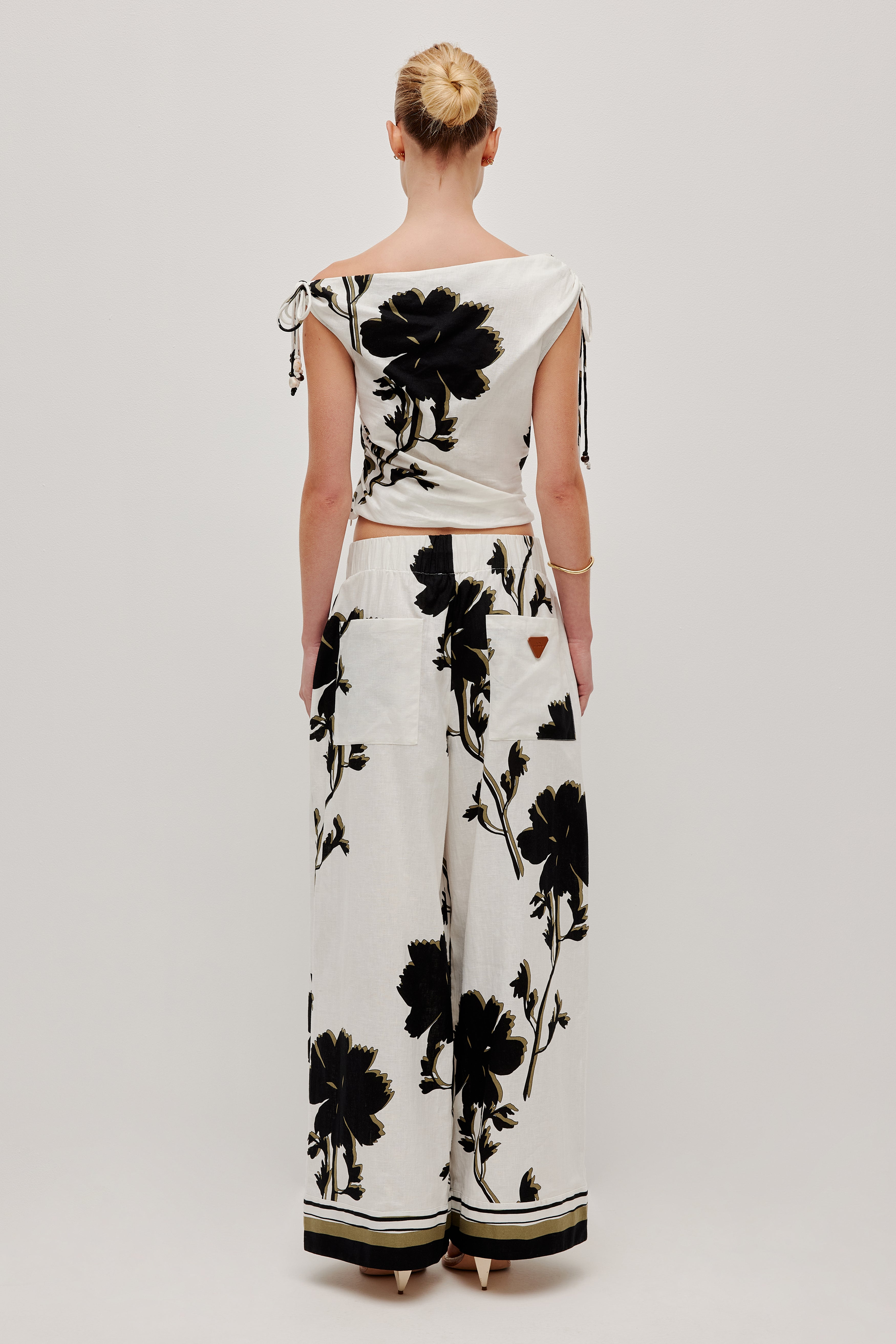 262AS1006_BLMNA_10_1767095150