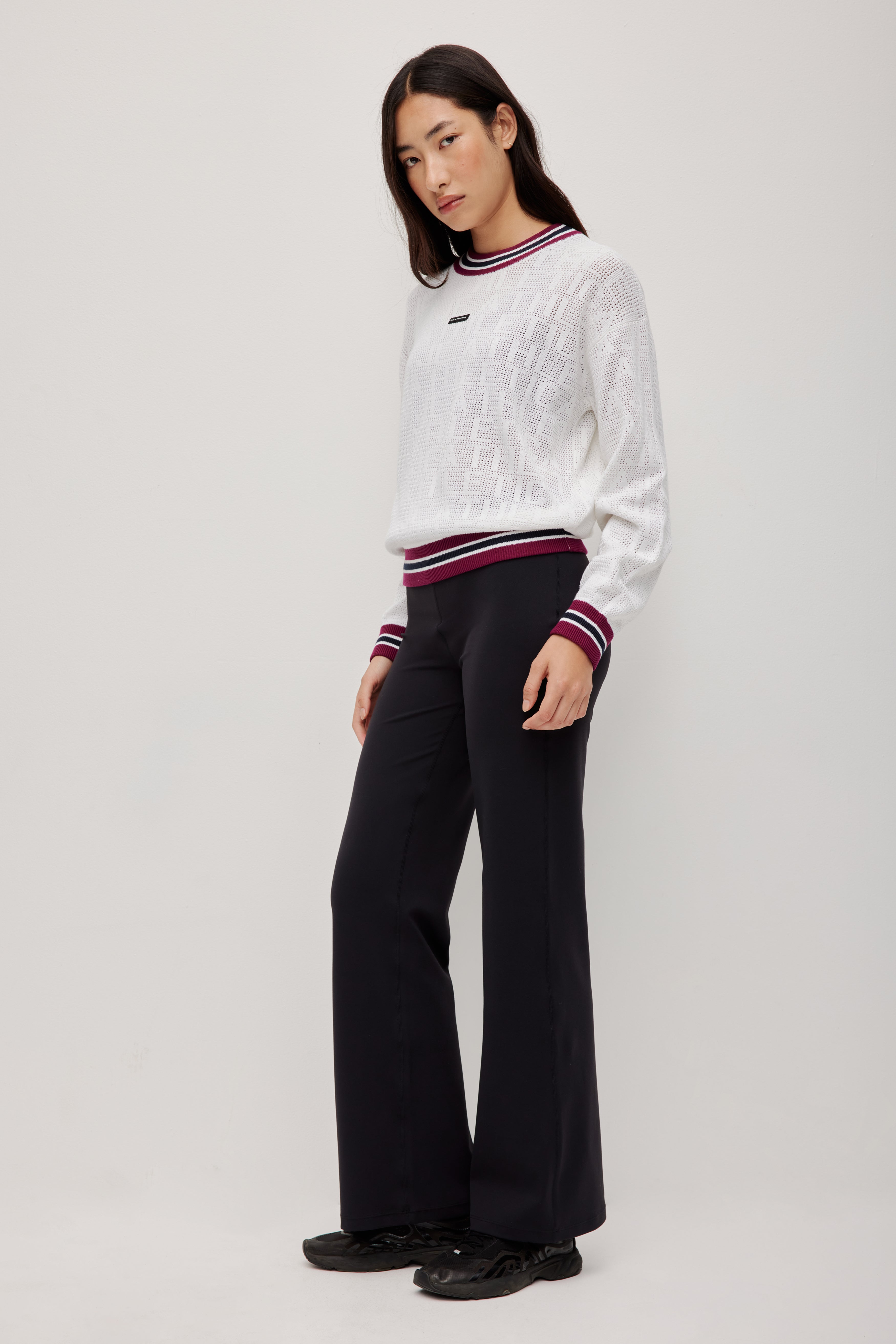 263AA1008_IVRY_7_1769637905