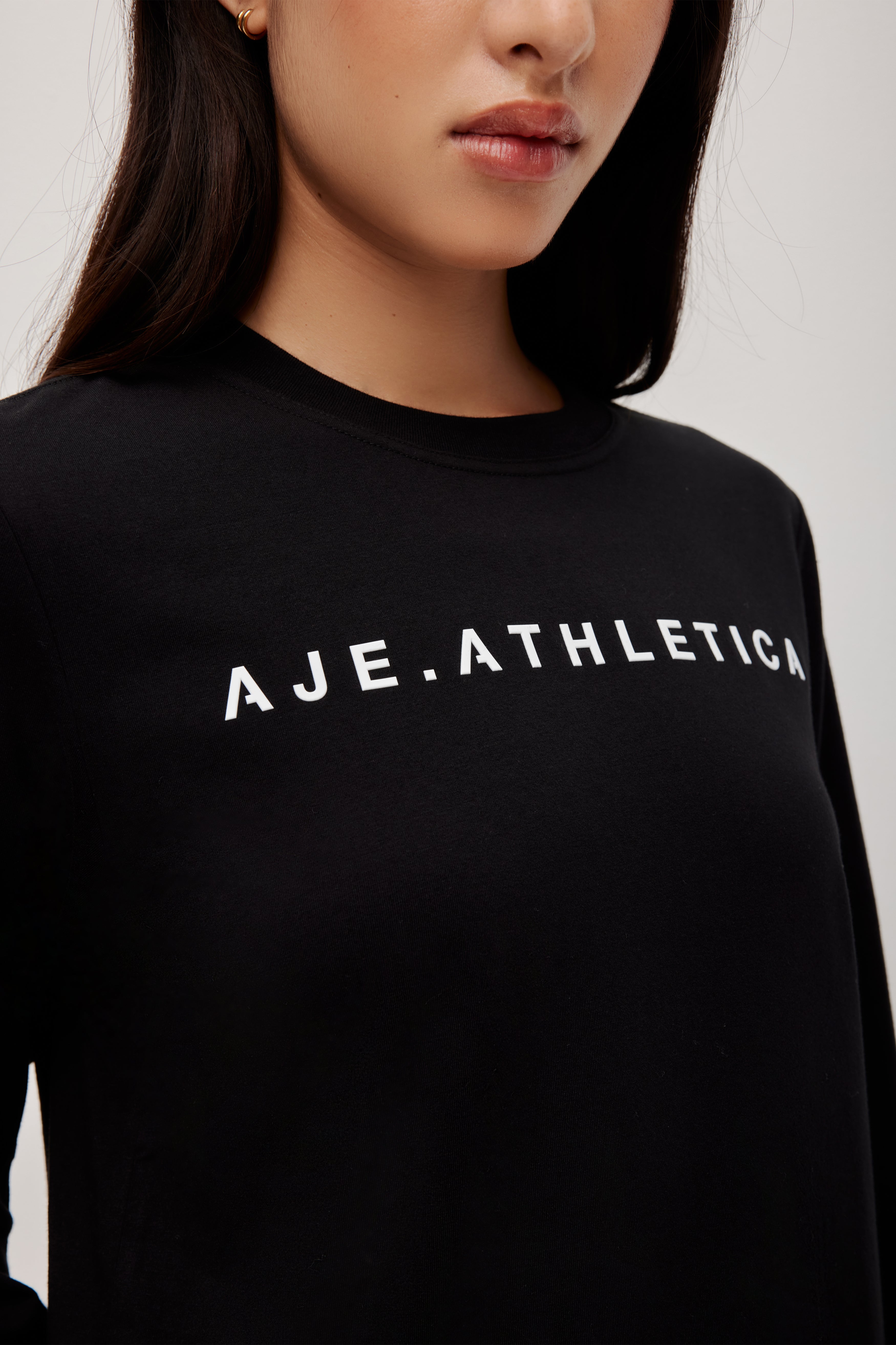 263AA1033_BLK_4_1771299976