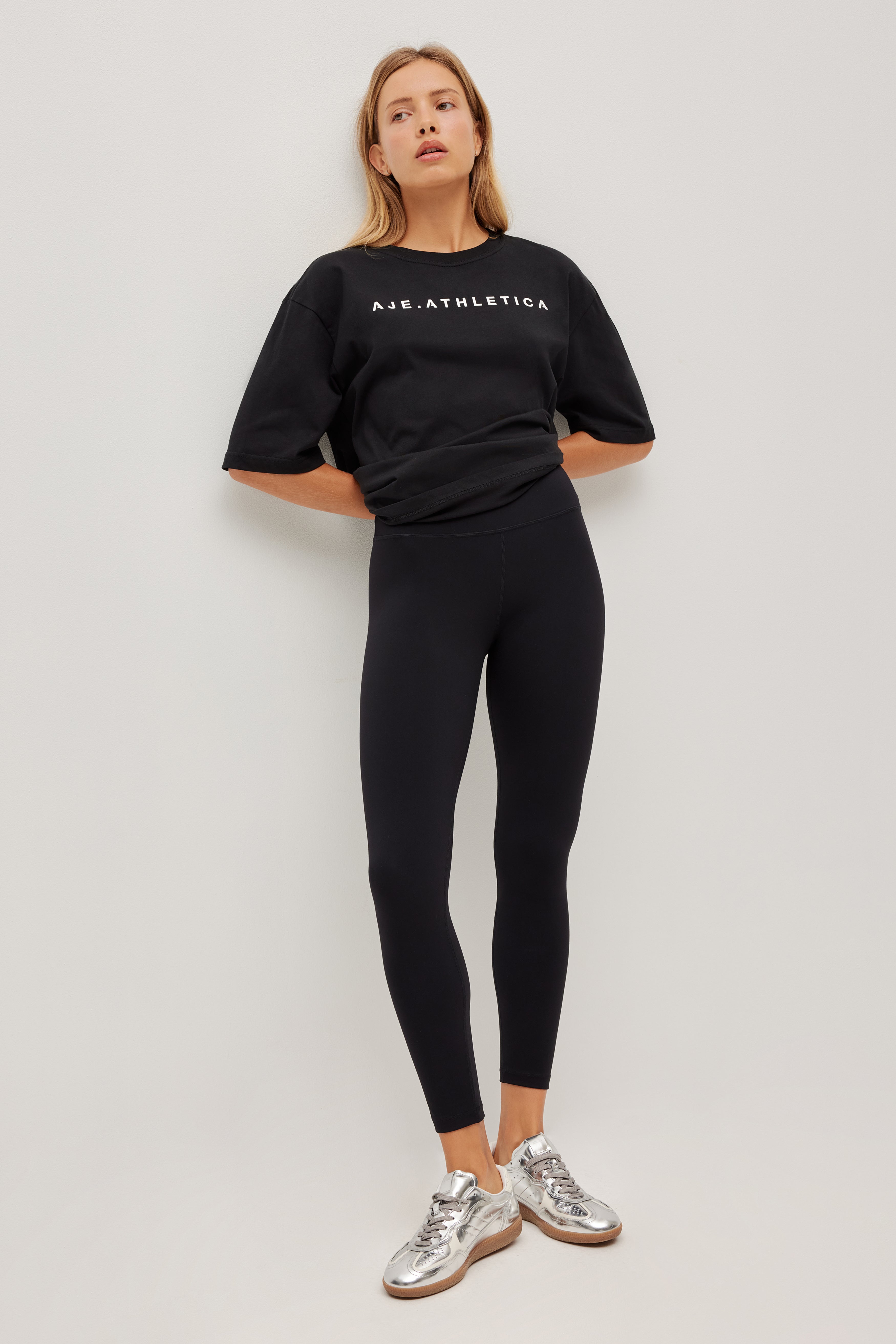 263AA1037_BLK_10_1768971489