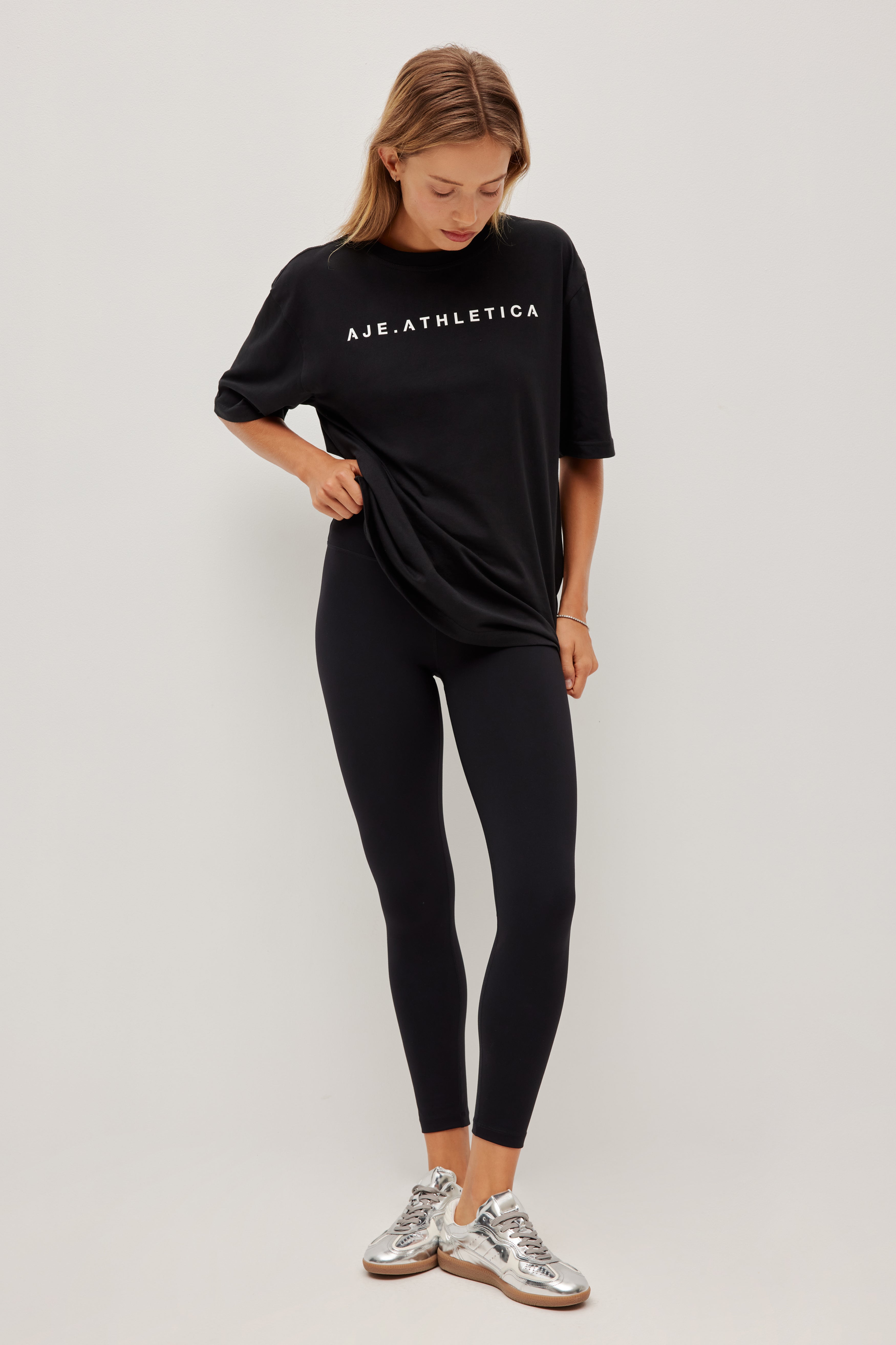 263AA1037_BLK_3_1768971474