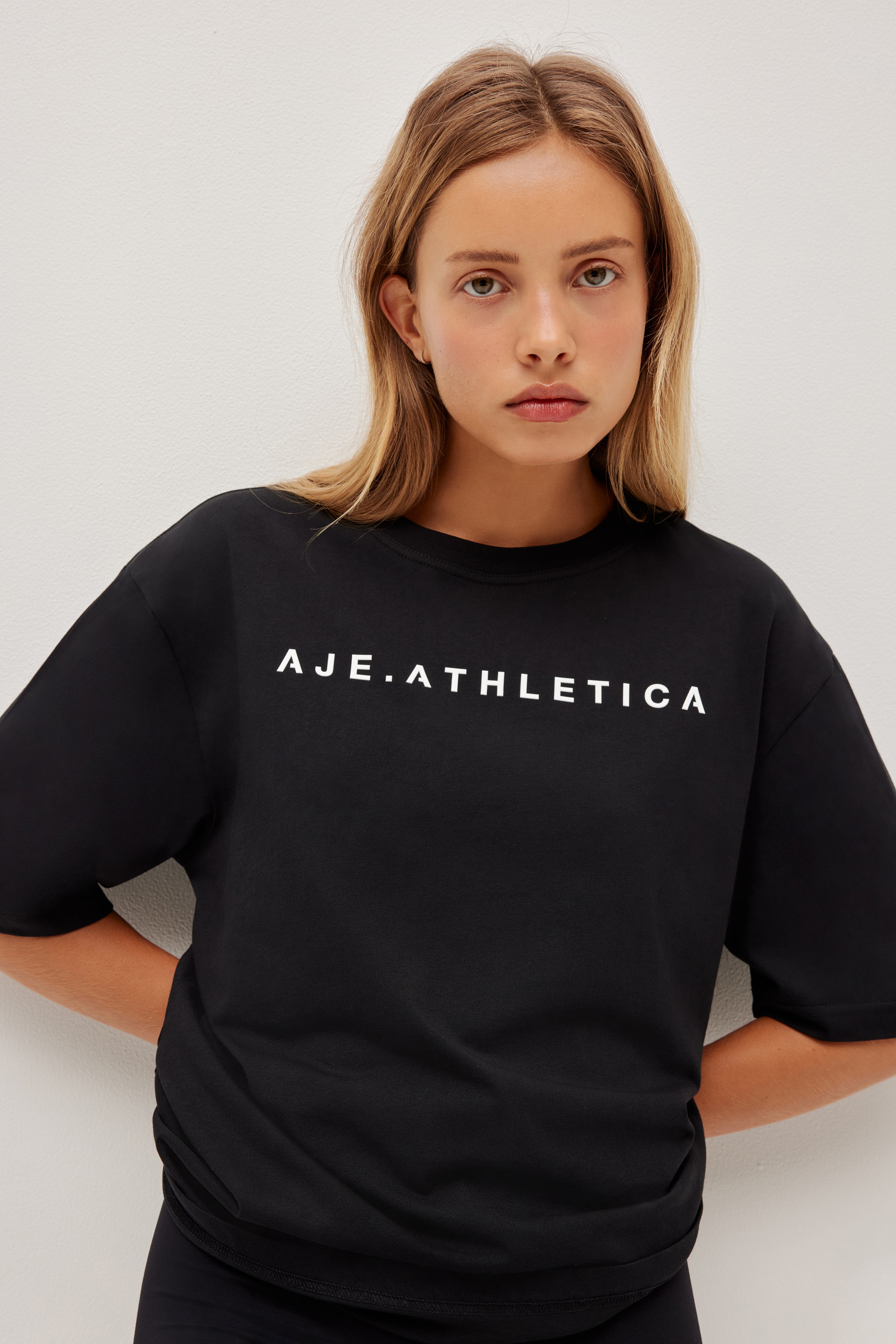 263AA1037_BLK_5_1768971517