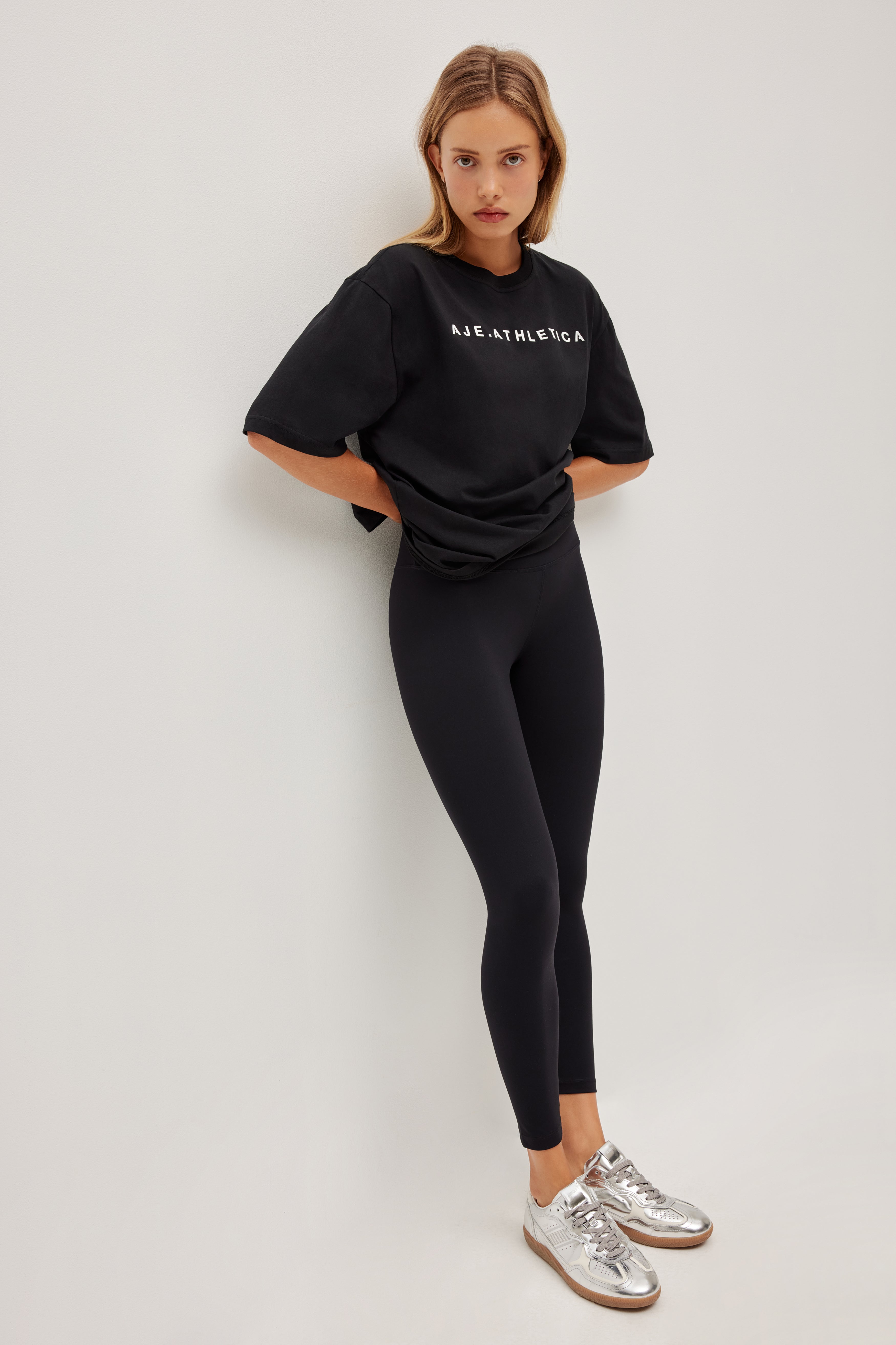 263AA1037_BLK_8_1768971500