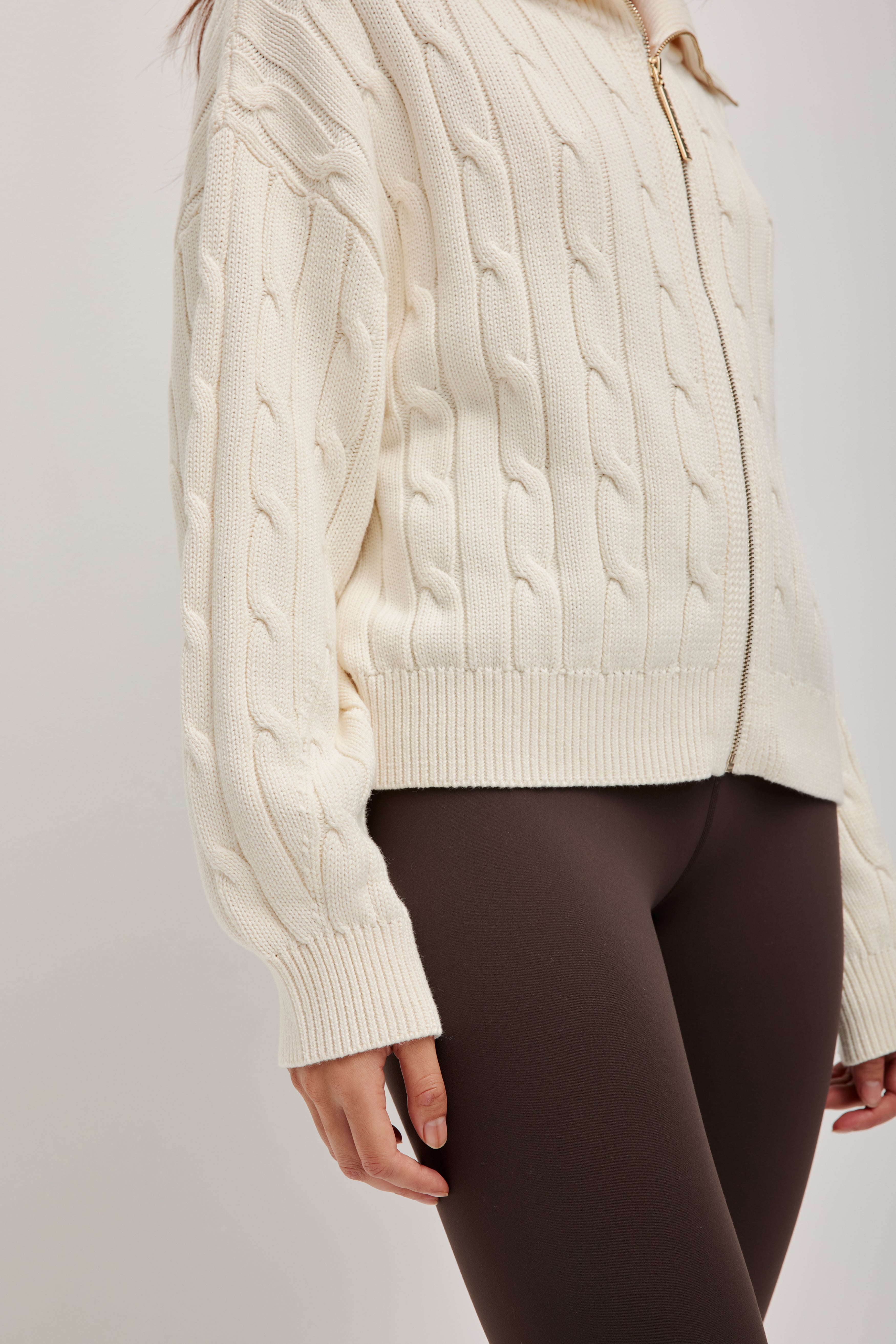 263AA2018_WHT_5_1771300420