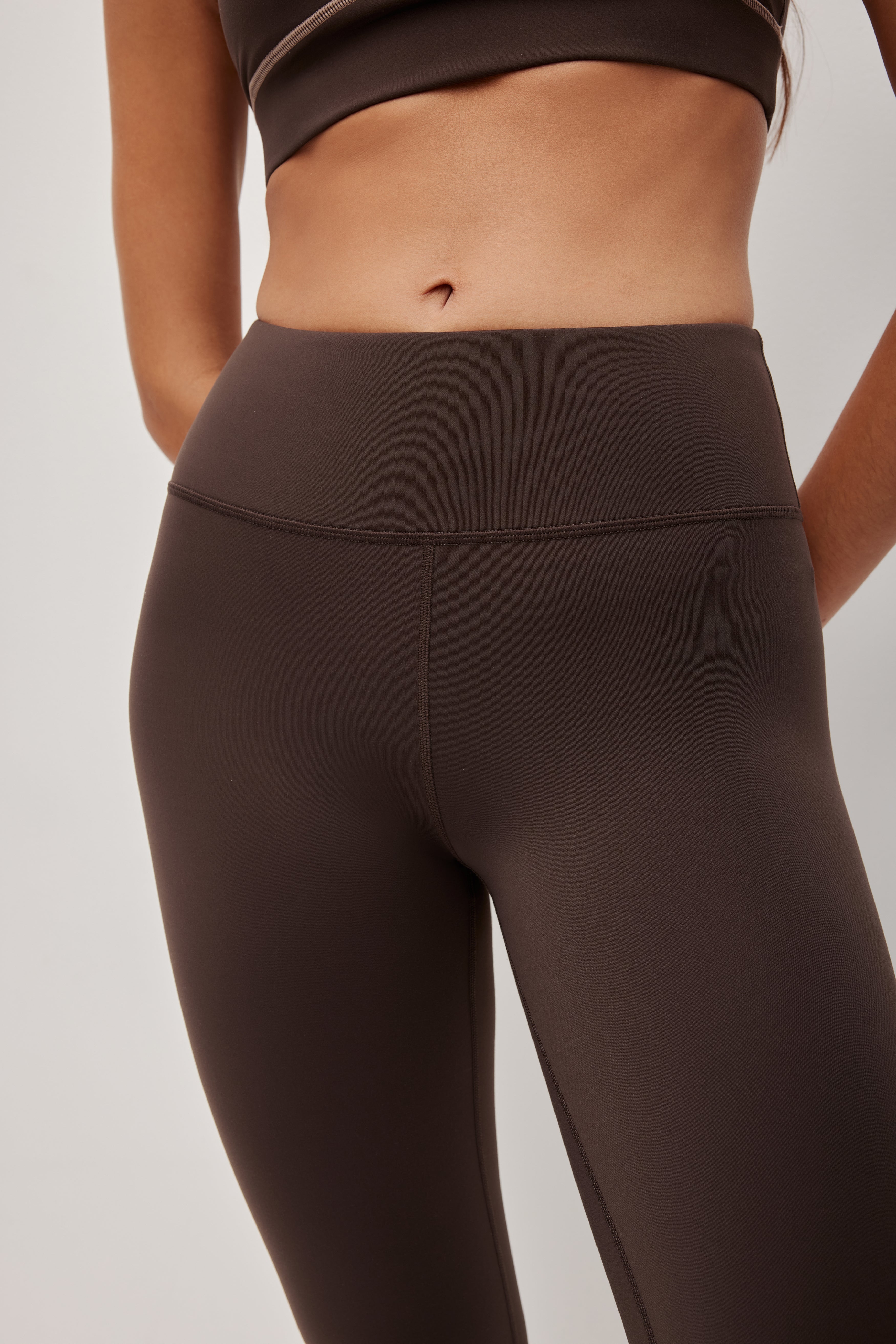 263AA3012_CHOC_4_1771301291