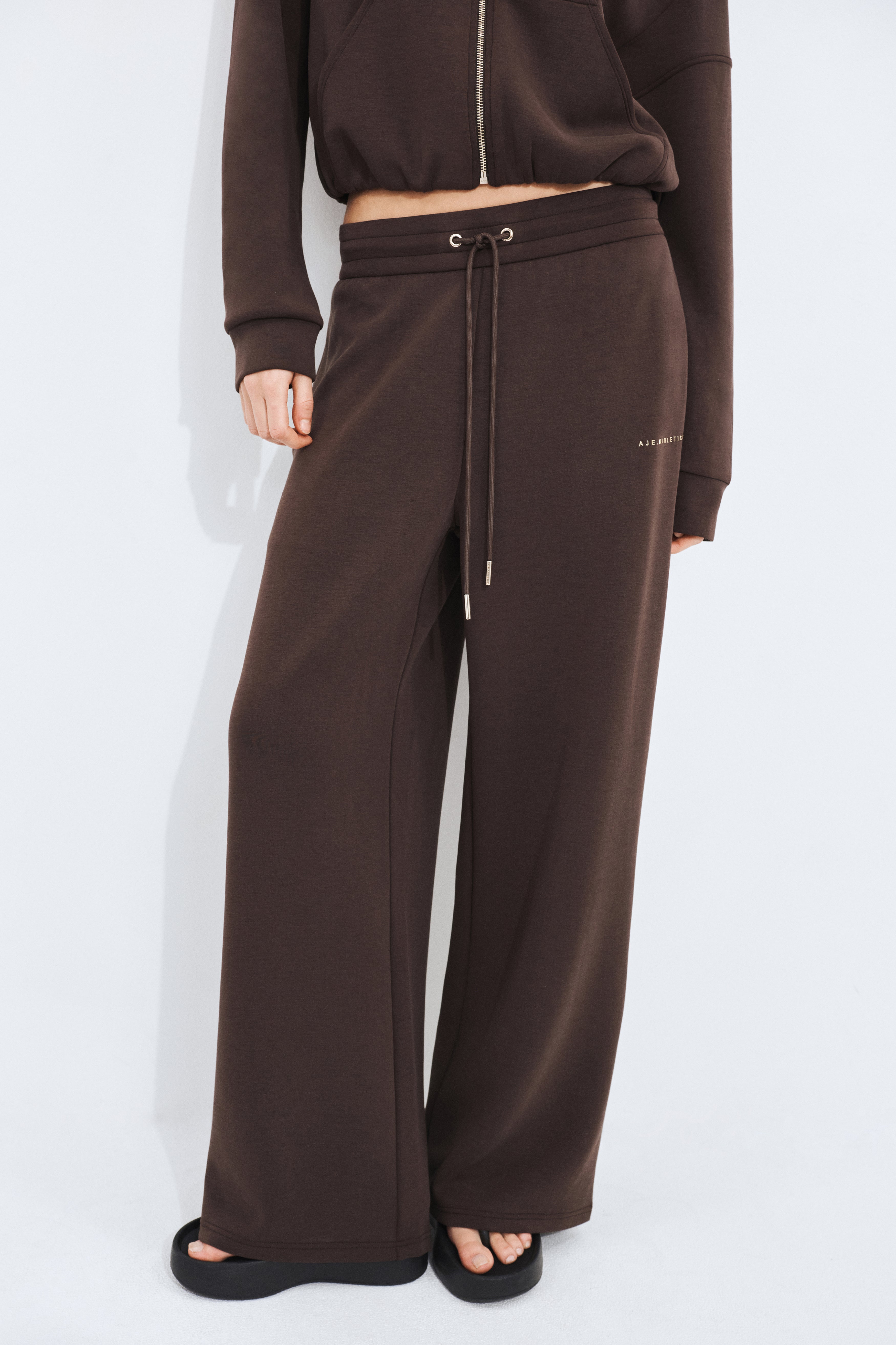 Scuba Track Pant