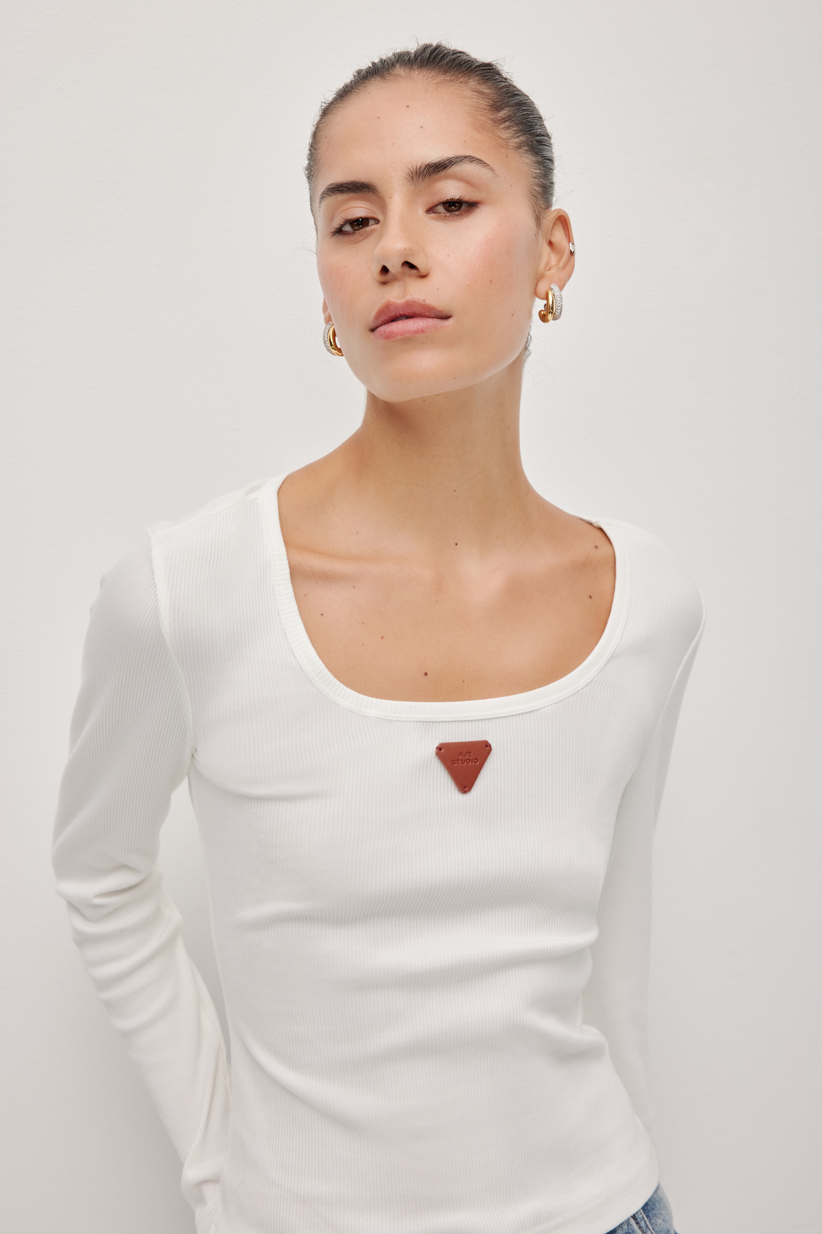 263AS1021_WHT_4_1771985326