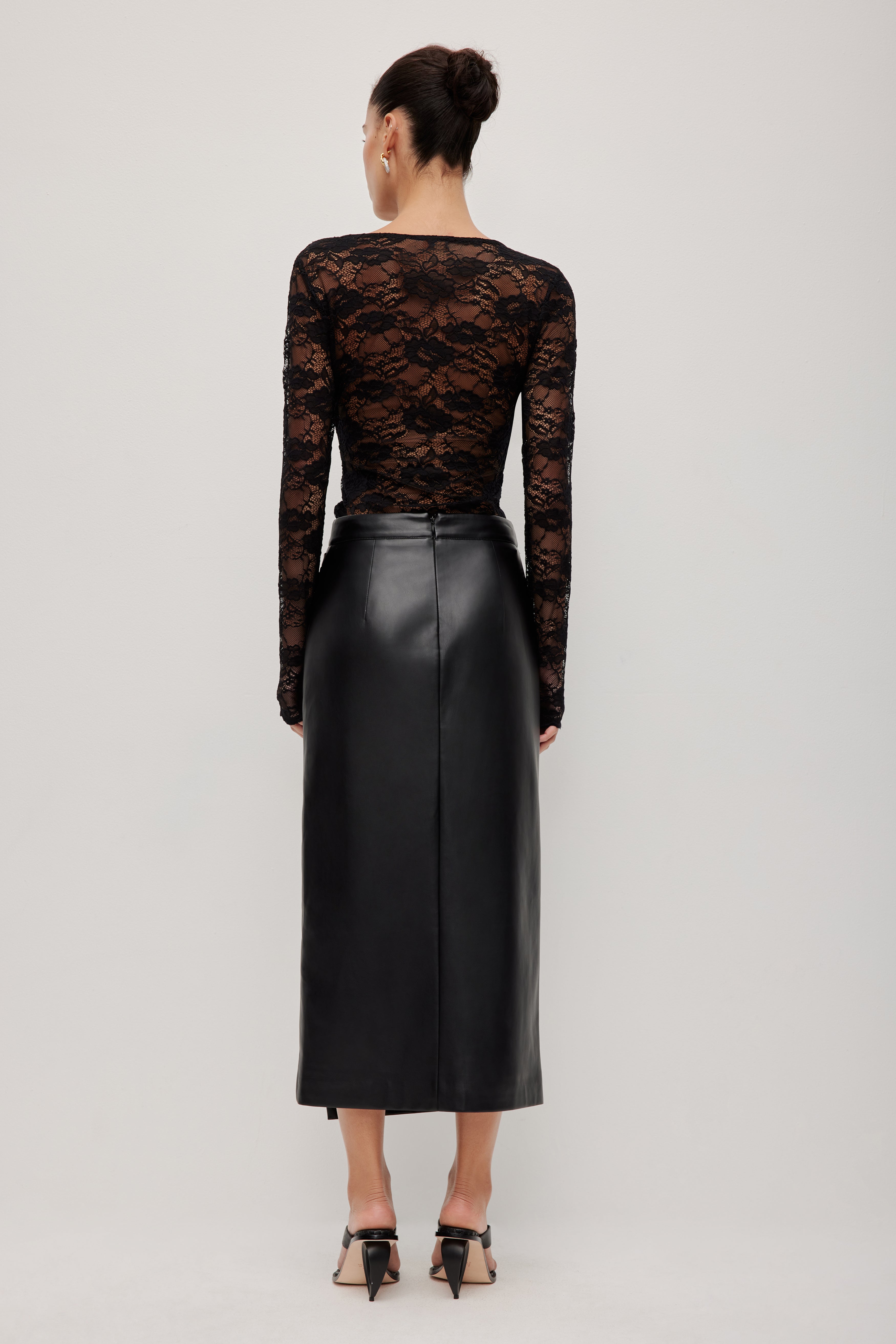 263AS1025_BLK_8_1771296476