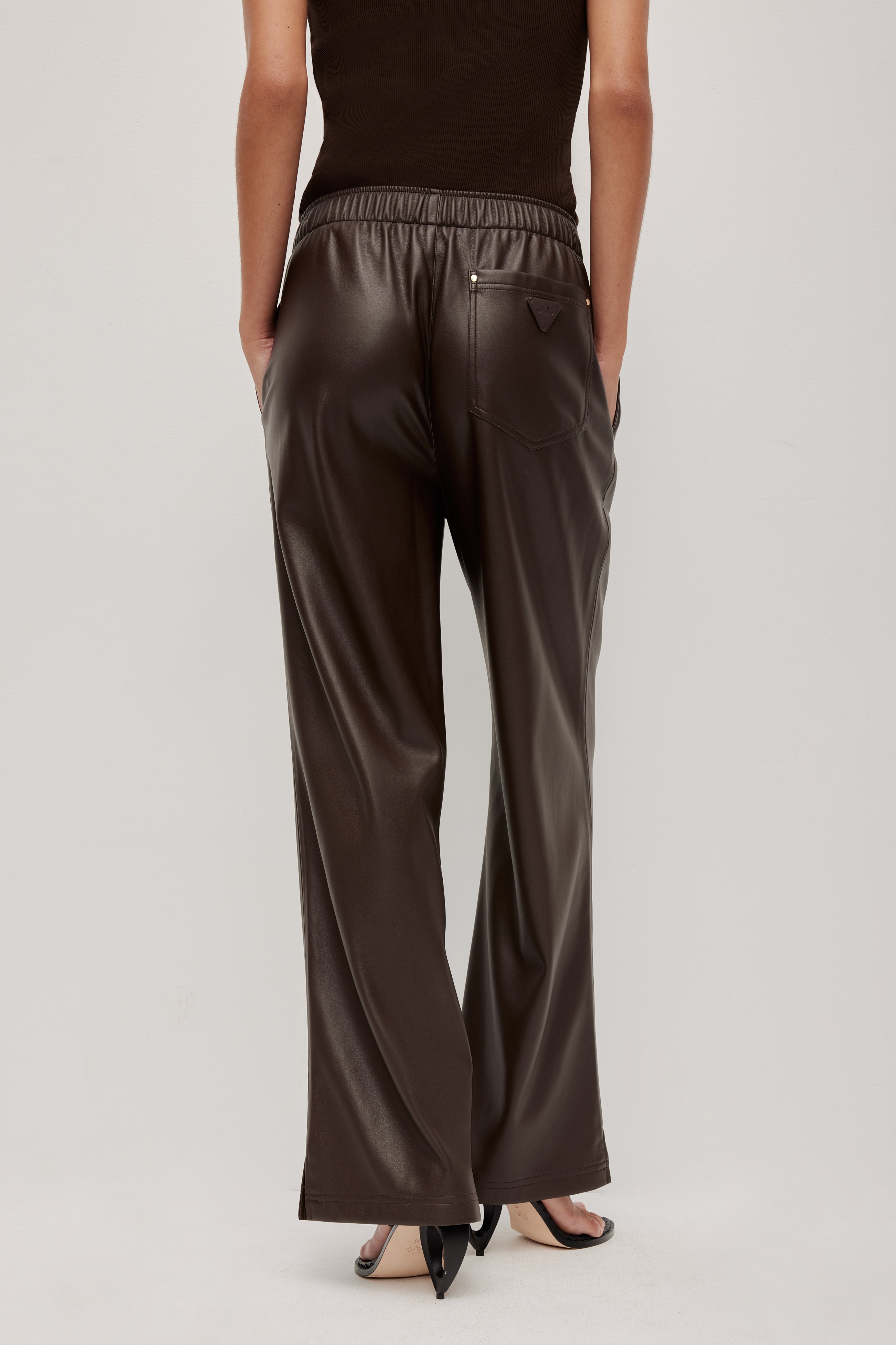 263AS3005_CHOC_9_1769596547