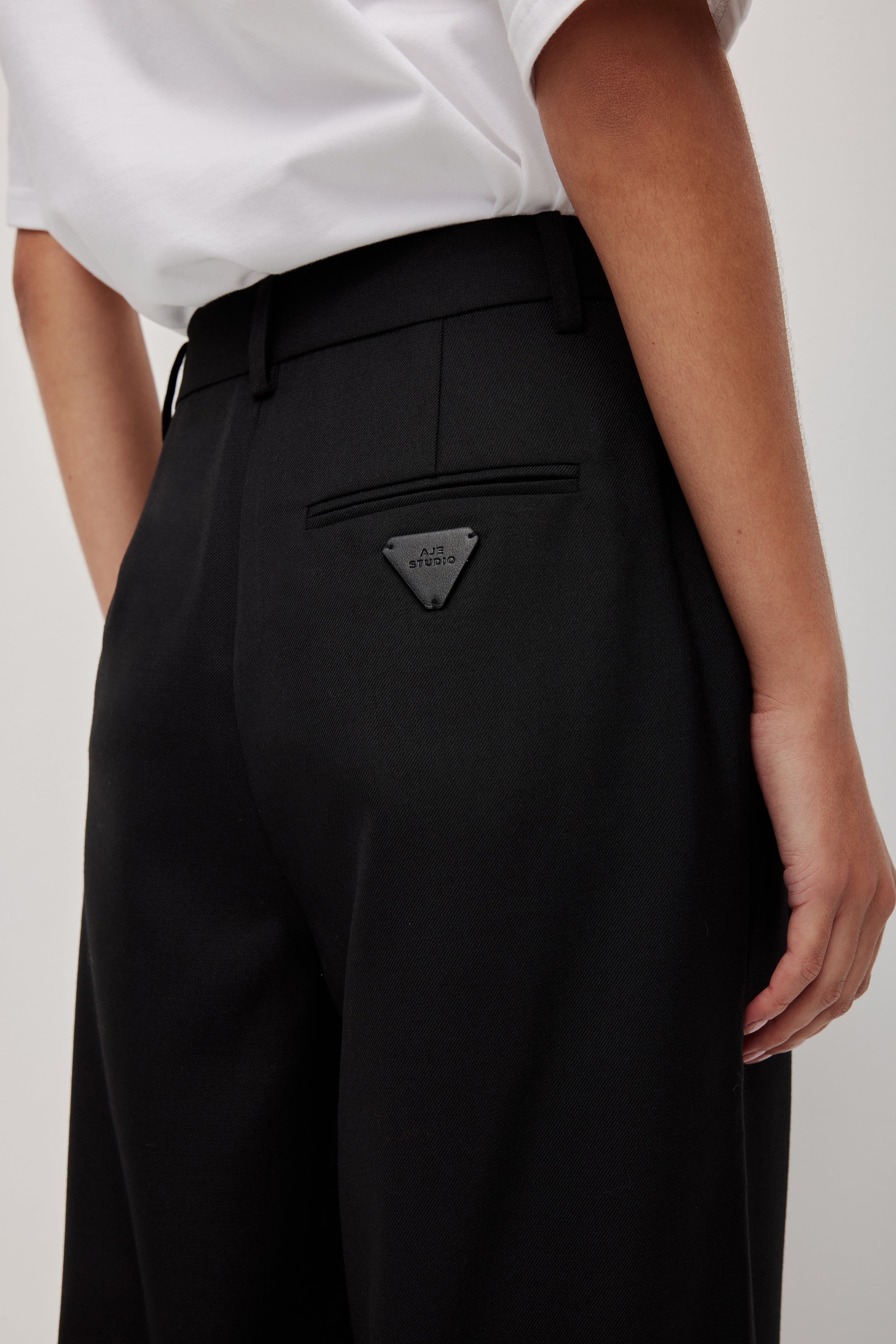 263AS3015_BLK_4_1771286490