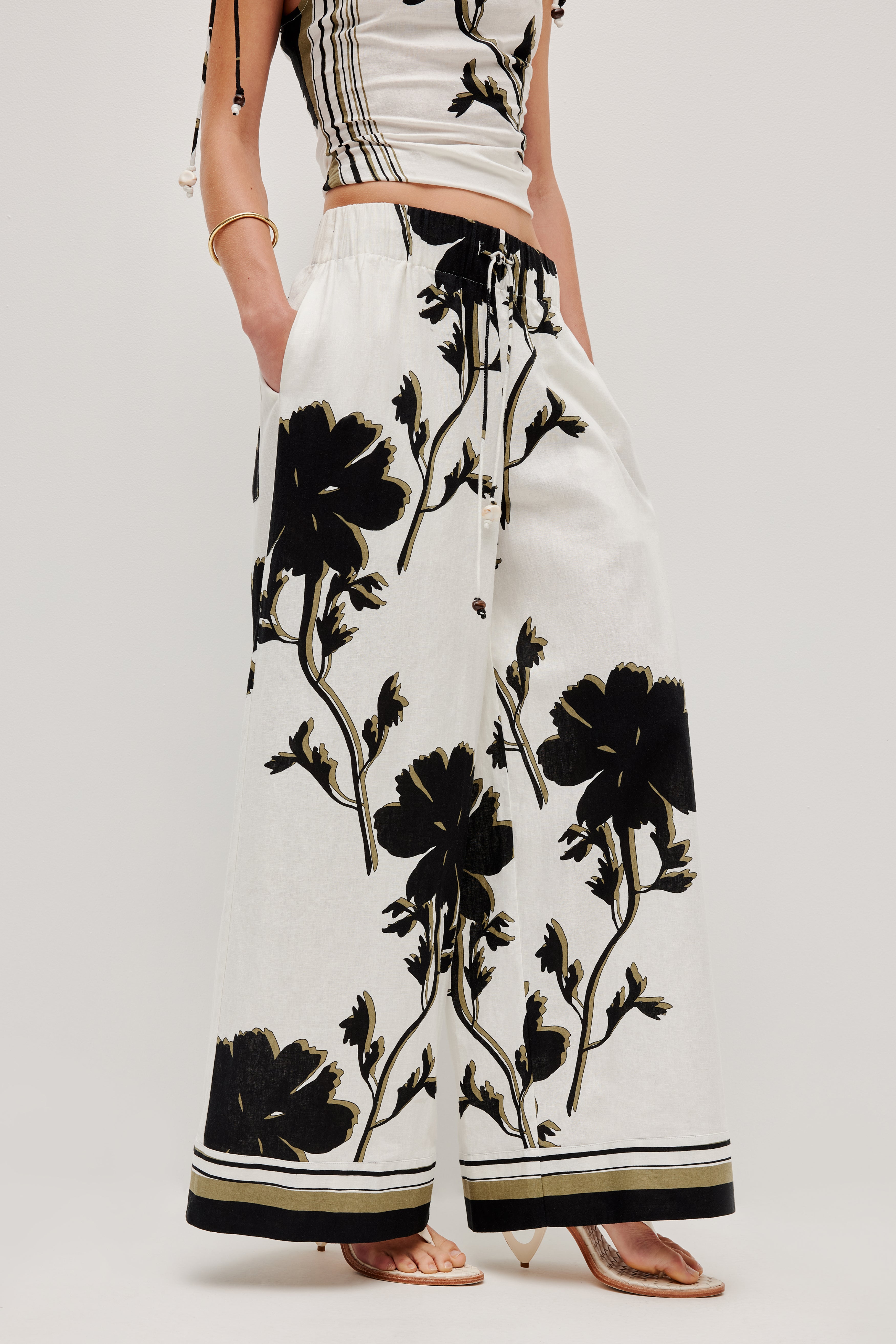 263AS3017_BLMNA_3_1767064764