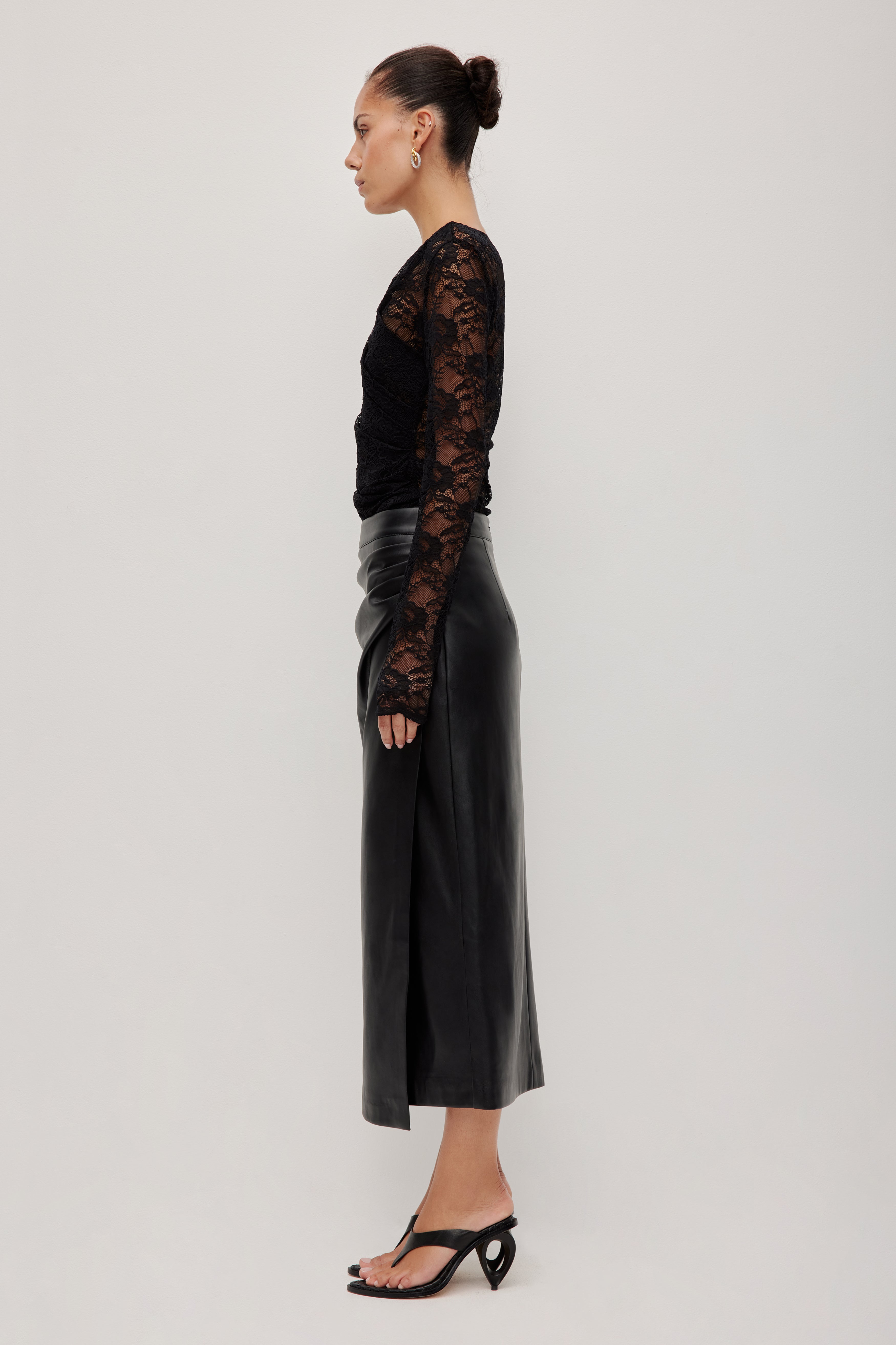 263AS4011_BLK_6_1771287078