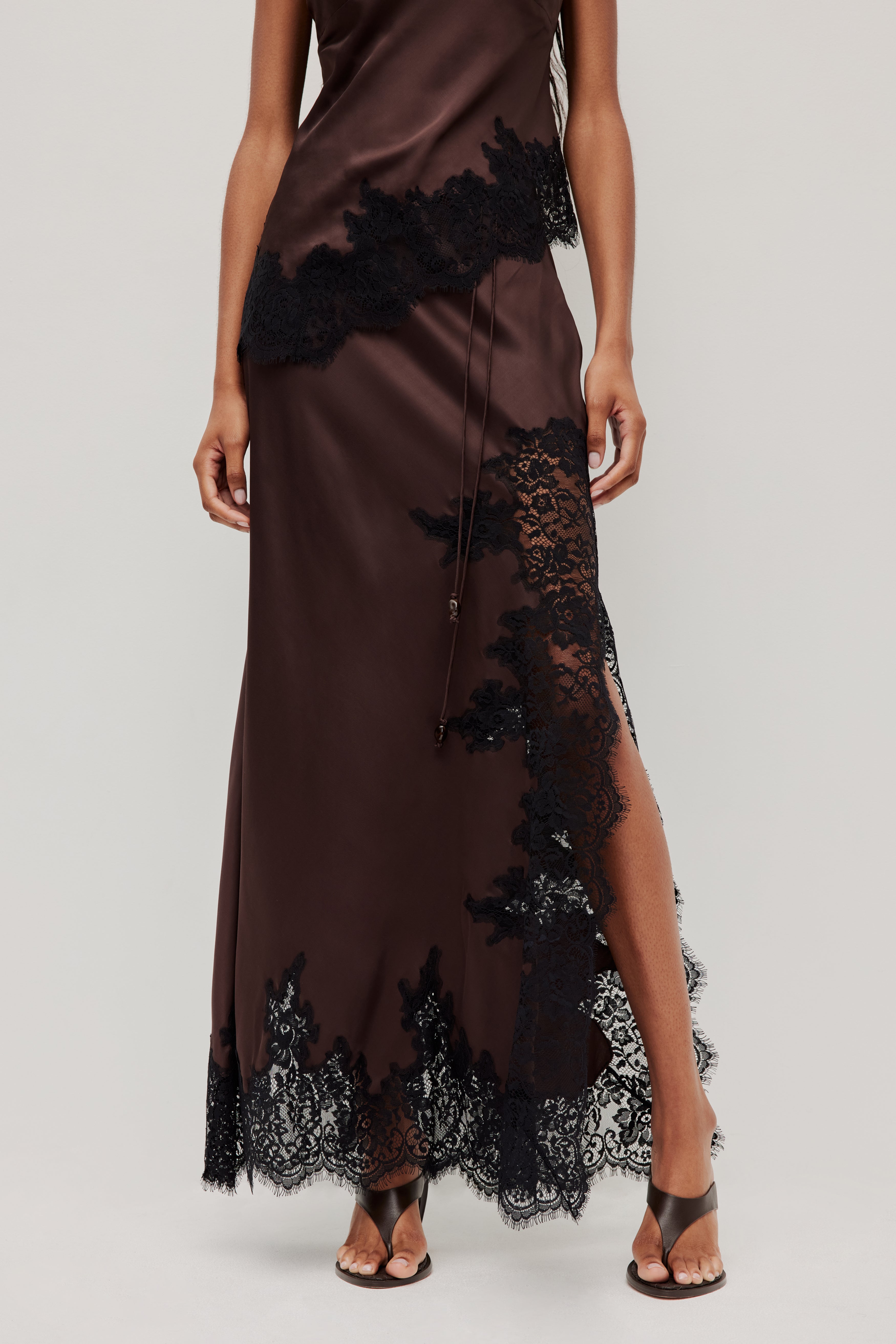 264AS4000_CHOC-BLK_3_1772409325