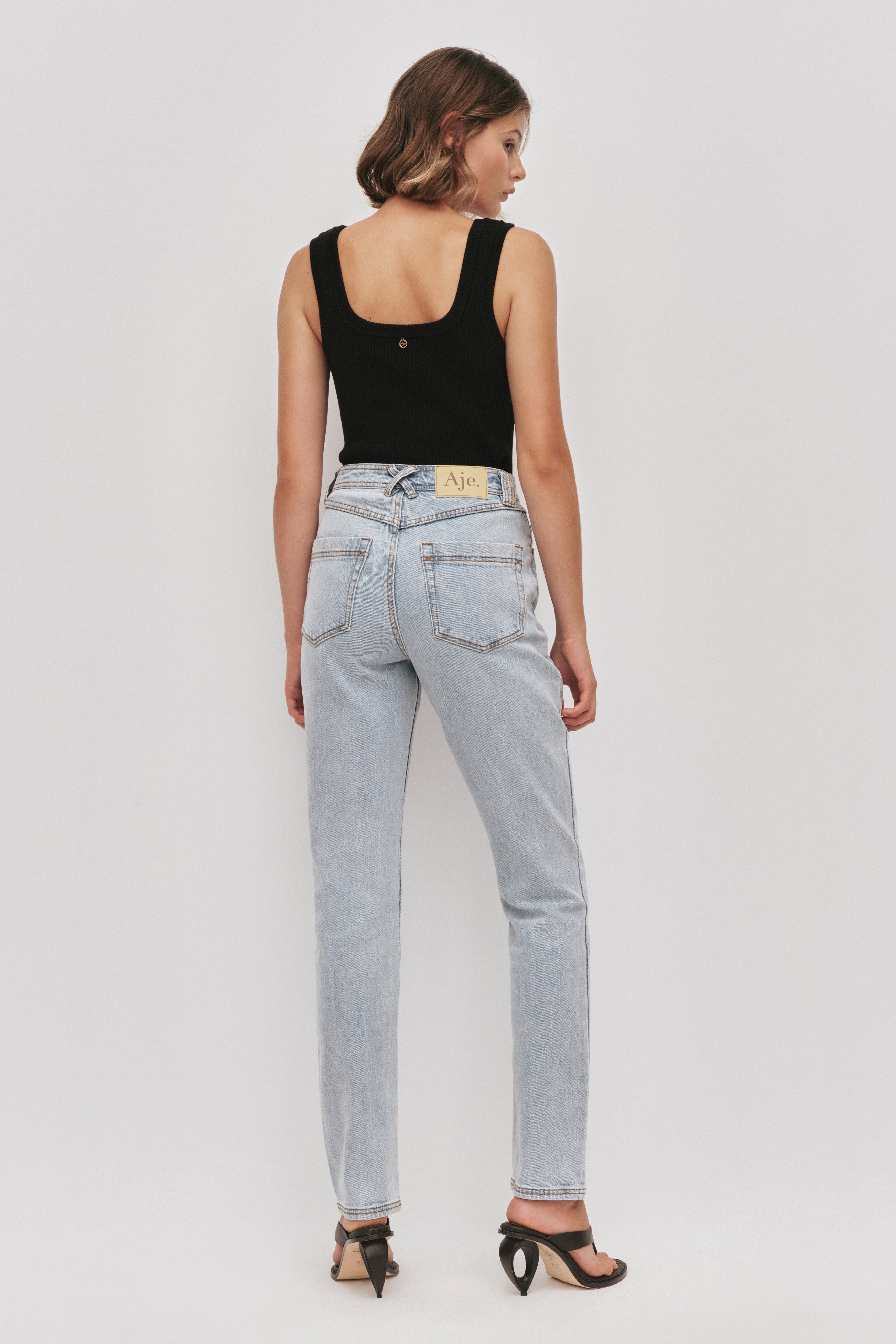 26CO3101_LT-WSH-BLU_6_1771137551