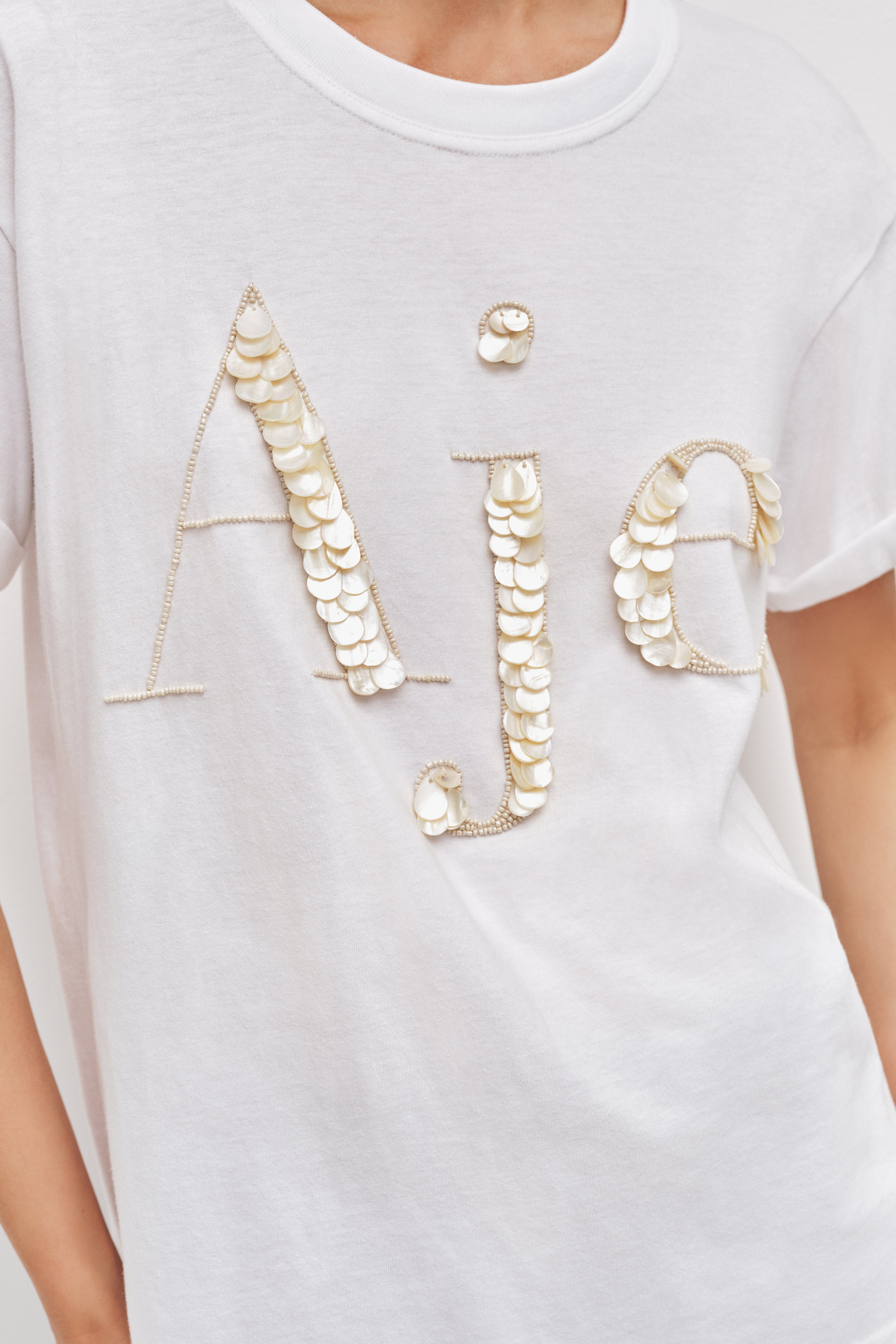 26CR1100_WHT_4_1762835632