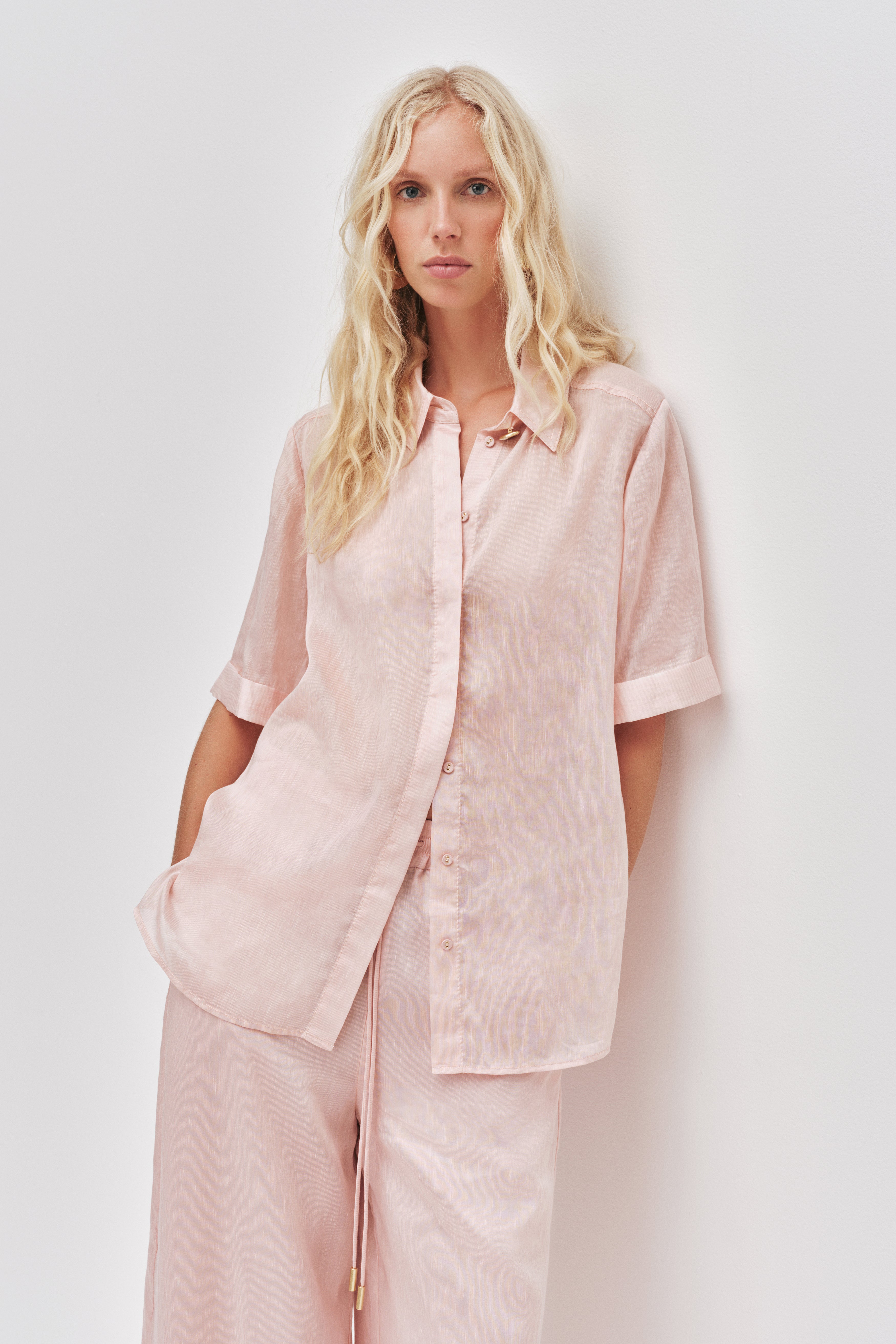 26CR1537_TA-BL_4_1765321174