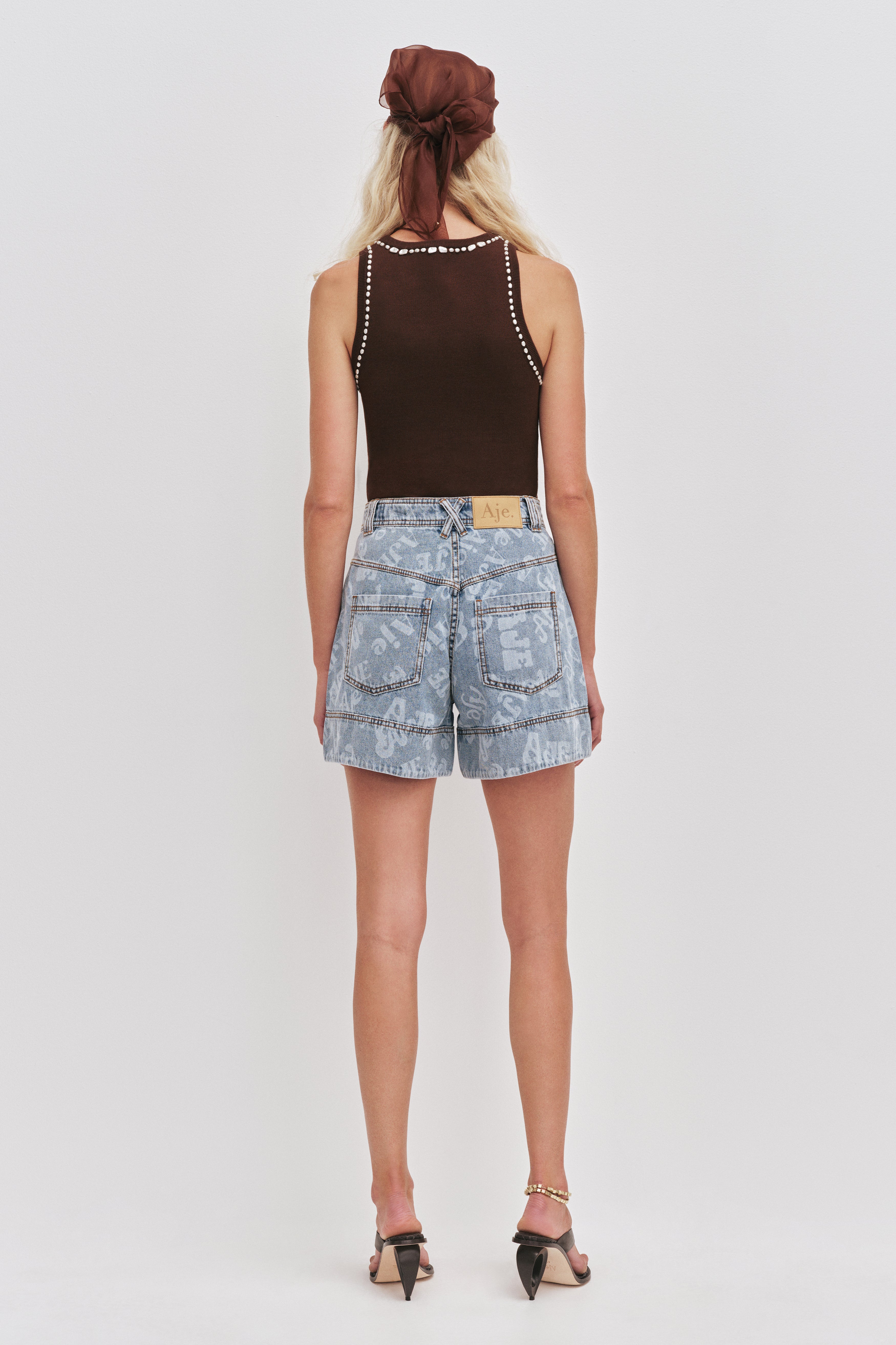 26CR3037_LOGO-WASH_7_1765320856