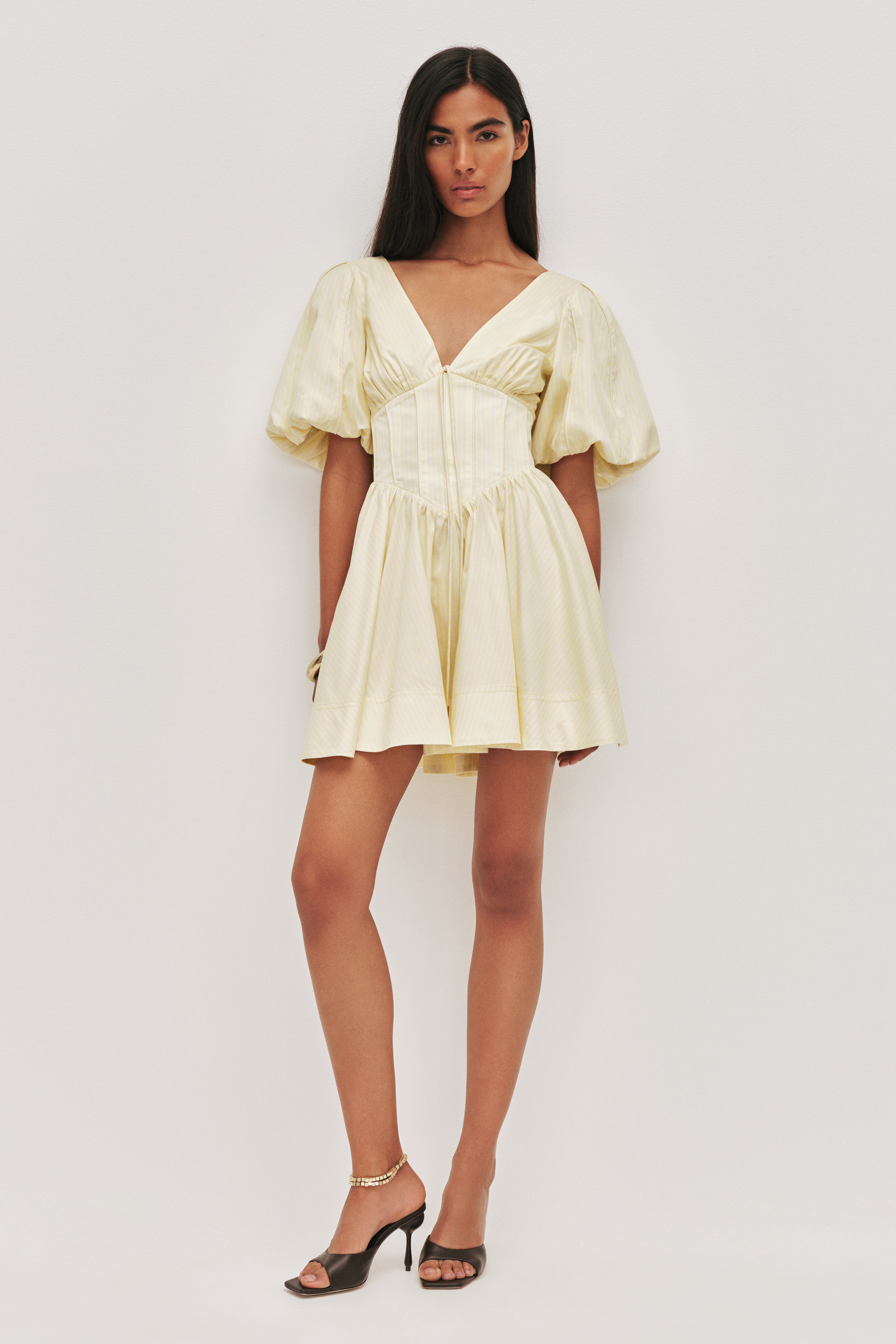 26CR5632_MU-SOLE_3_1766982755