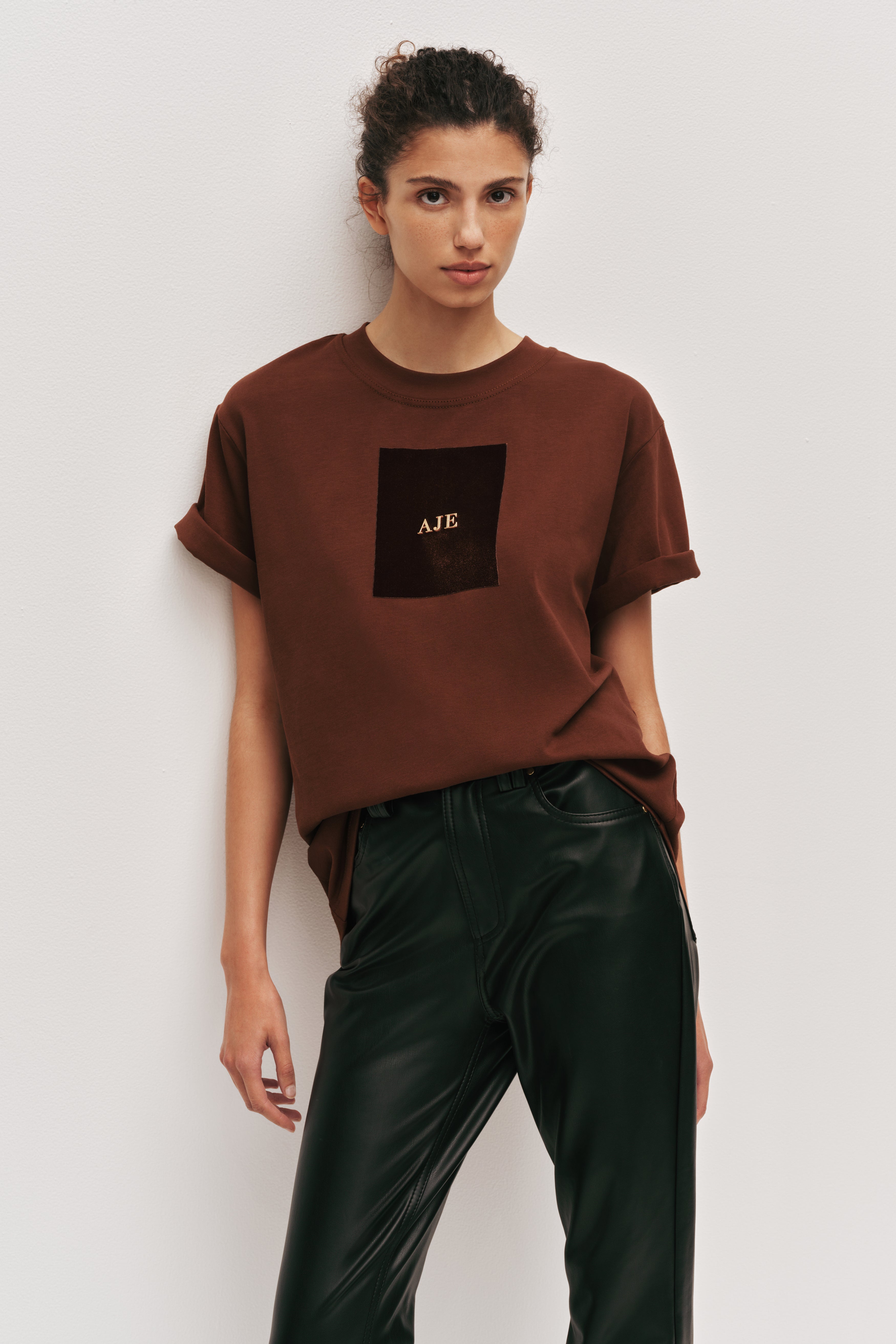 26PF1588_DK-CHOC_3_1780385155