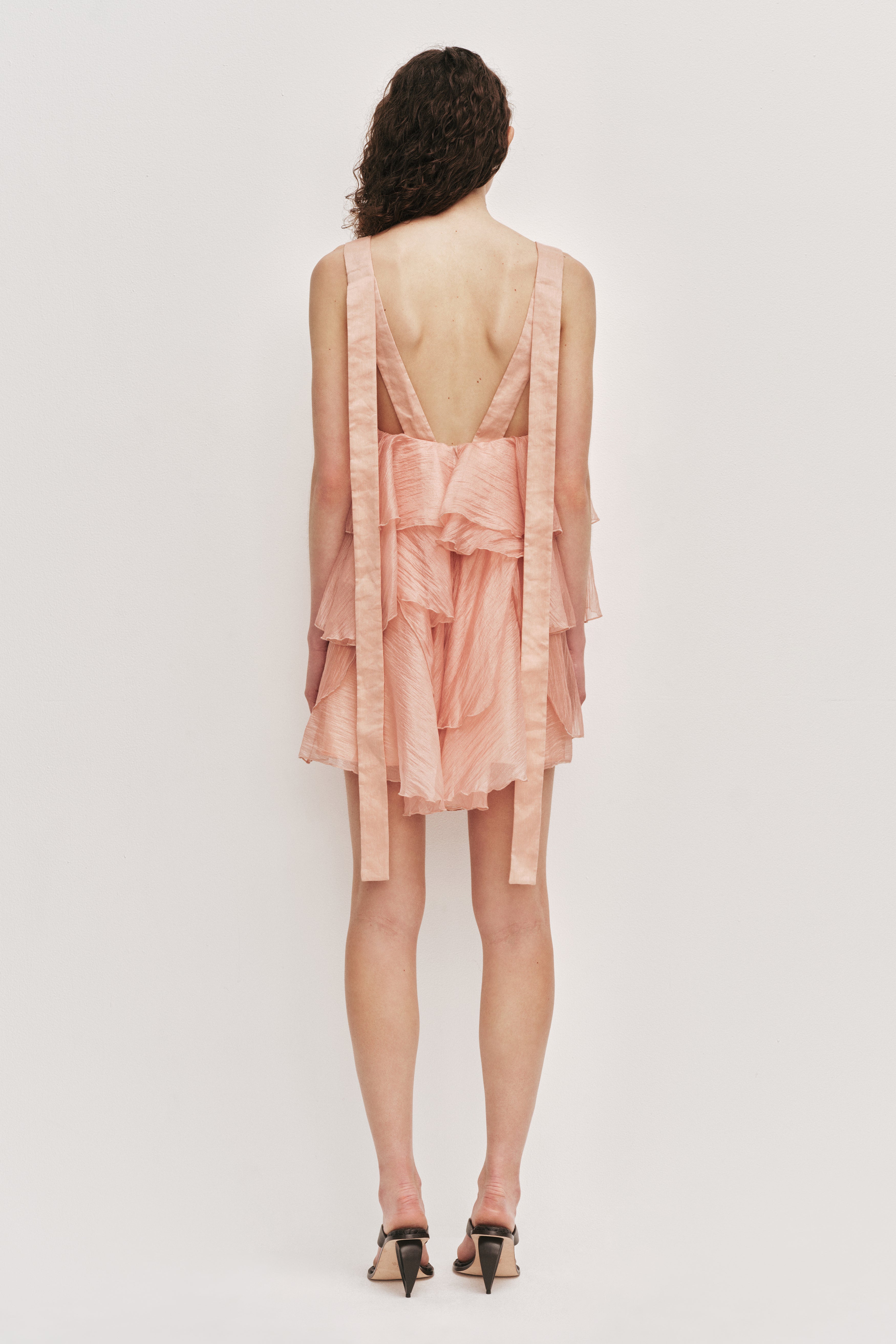 26PF5844_STN-ROSE_6_1777530080