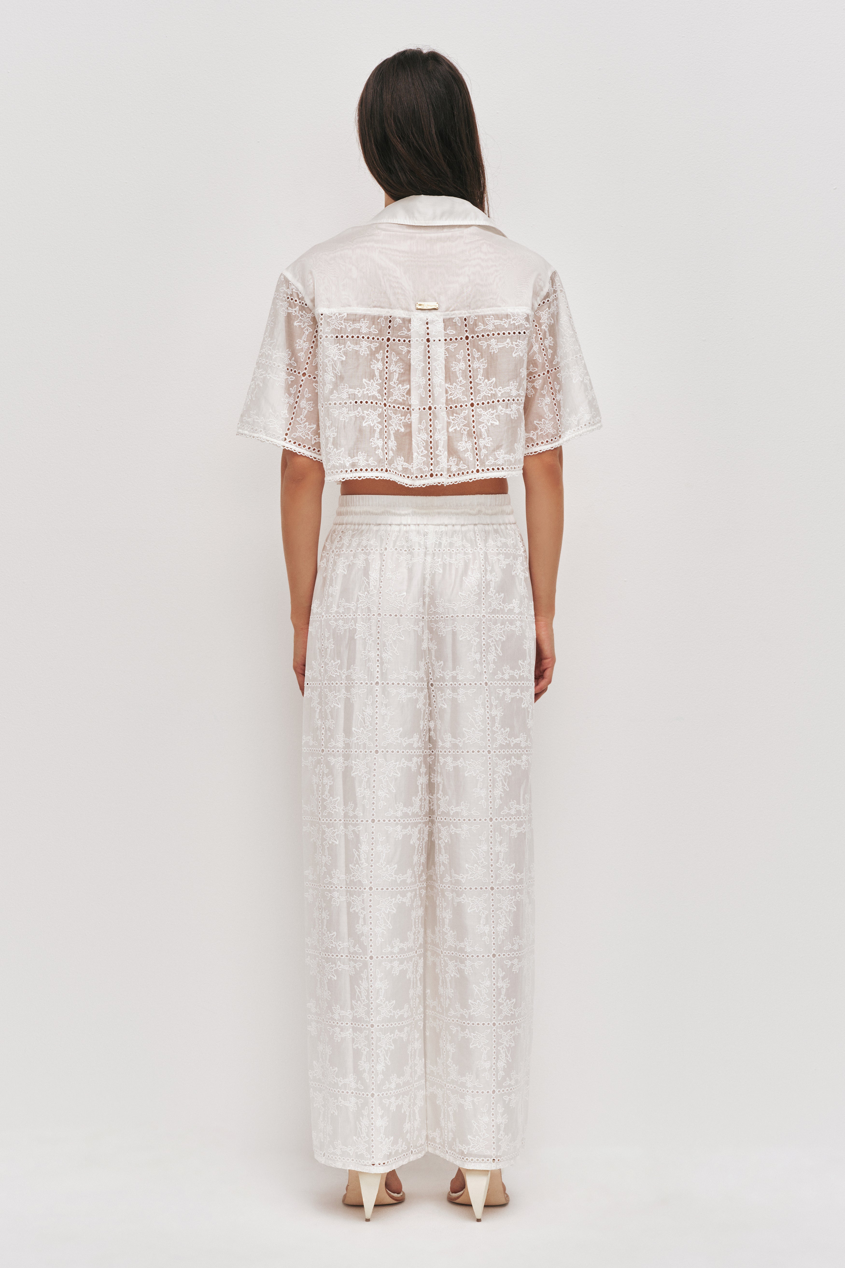 26RE1093_IVRY_6_1764197189