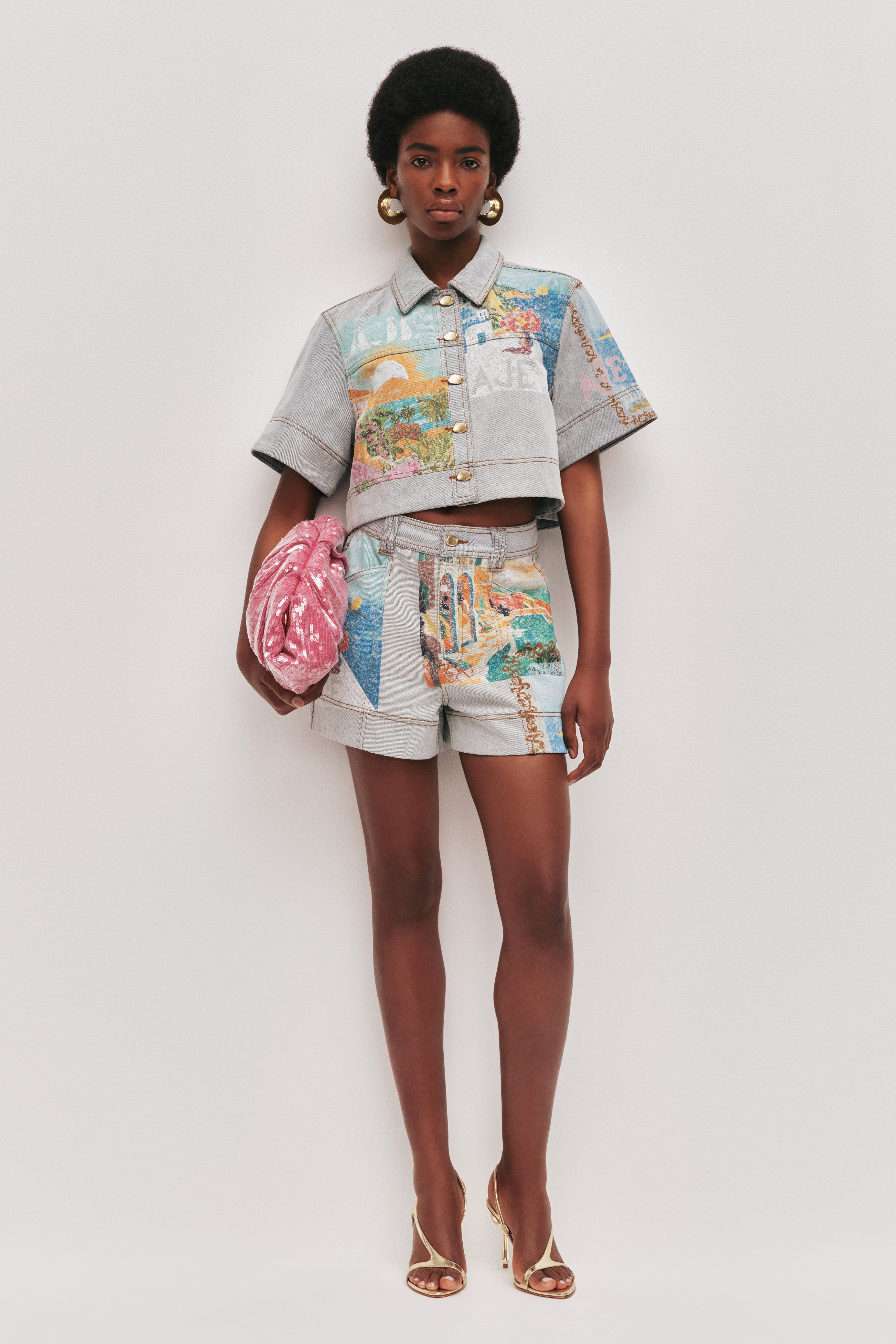 26RE1102_POSTCD-WSH_1_1762674877