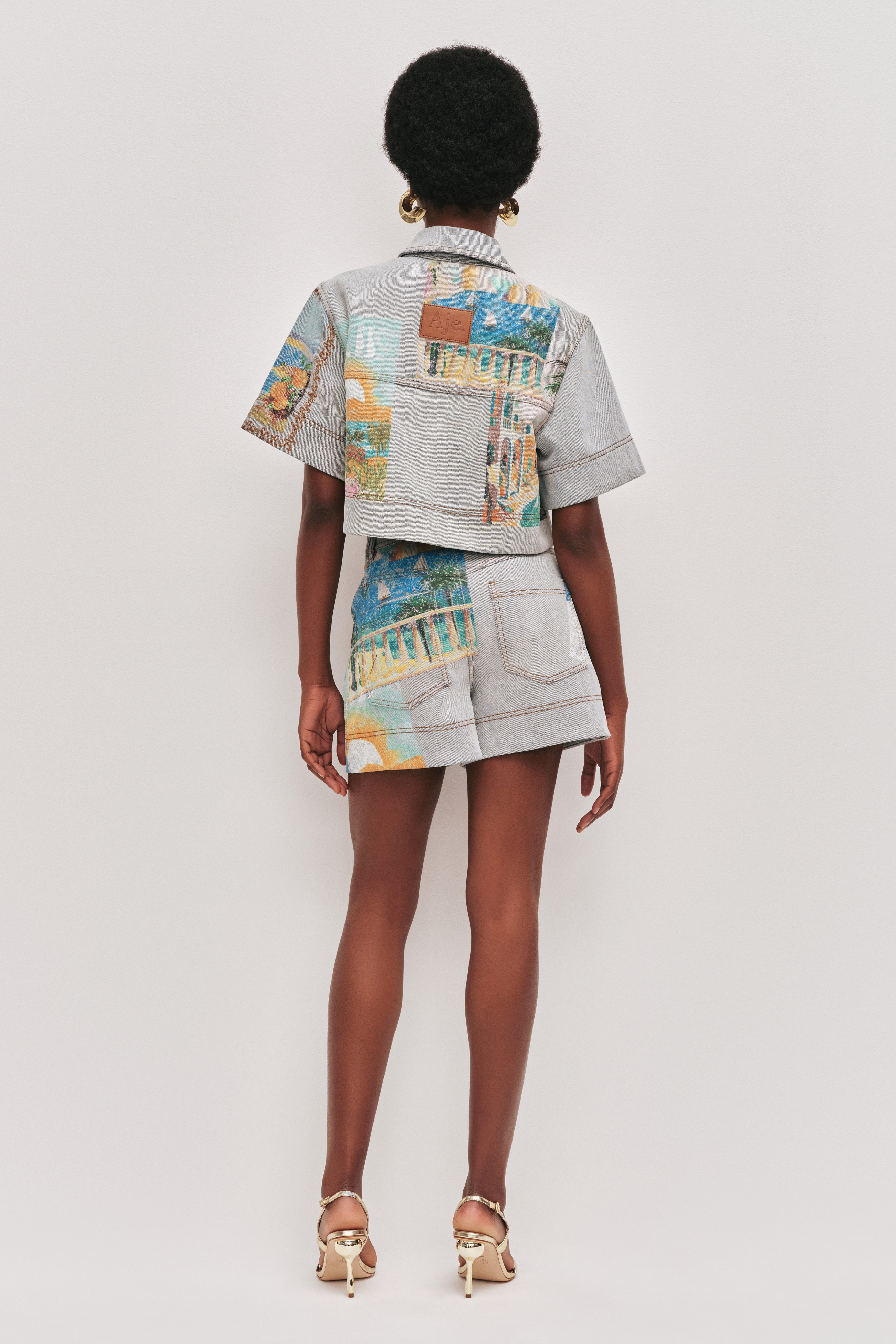 26RE1102_POSTCD-WSH_7_1762674876