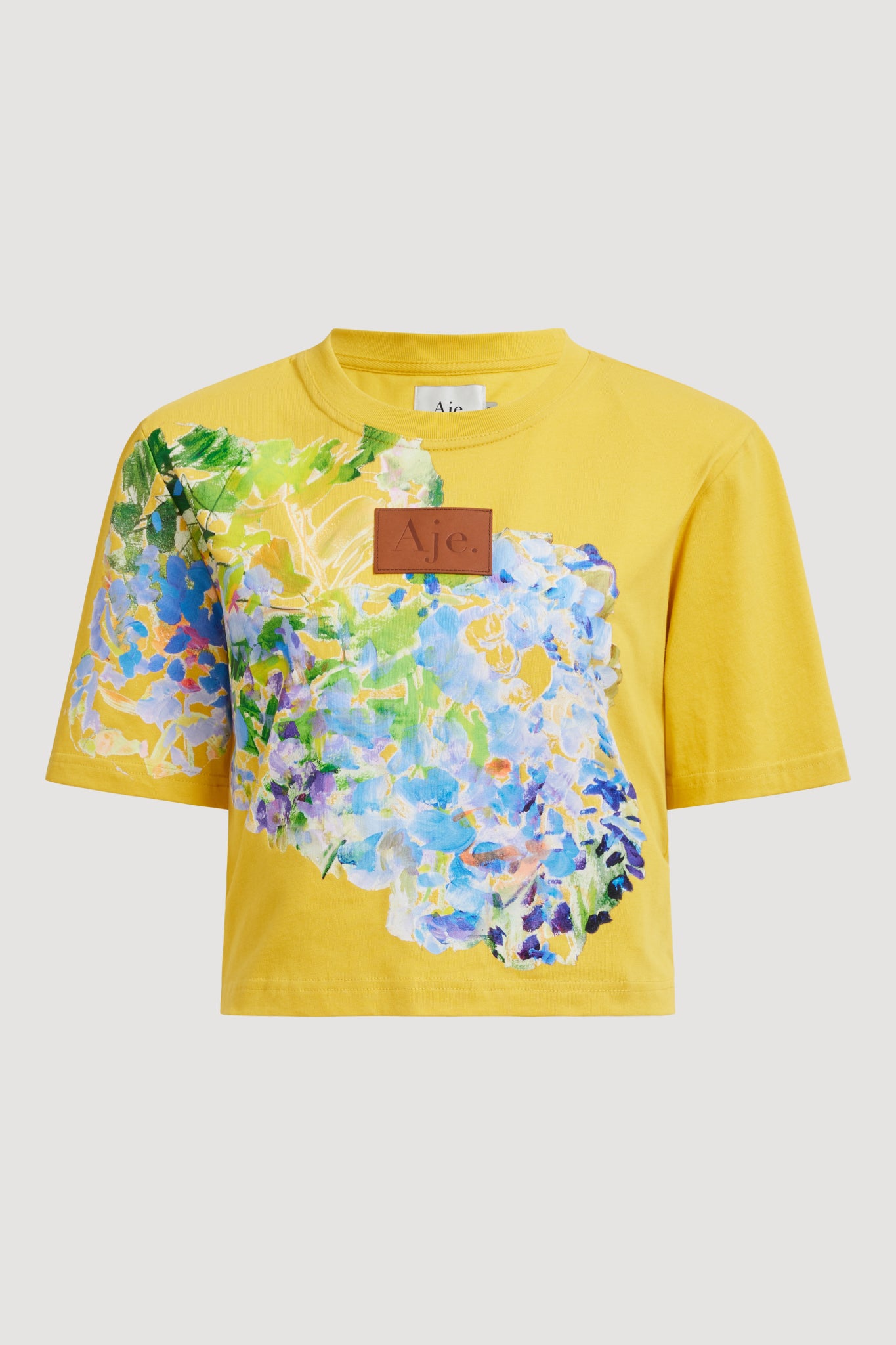 26RE1185_CHTRS-LAVA_2_1758714533